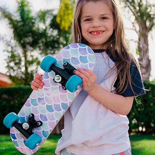 Miniatura 8 de Mini patineta para niños principiantes de Rude Boyz  Aprende patineta con estilo  Mini tabla de crucero de madera gráficos geniales para niños y