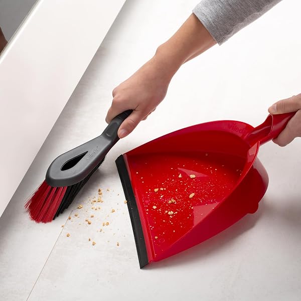 Vileda Dust Pan & Brush Set - 2in1 Brush and Pan Set with Durable Bristles & Easy to Sweep Rubber Blade - Ergonomic Handle and Clip to Combine for Easy Storage - 3