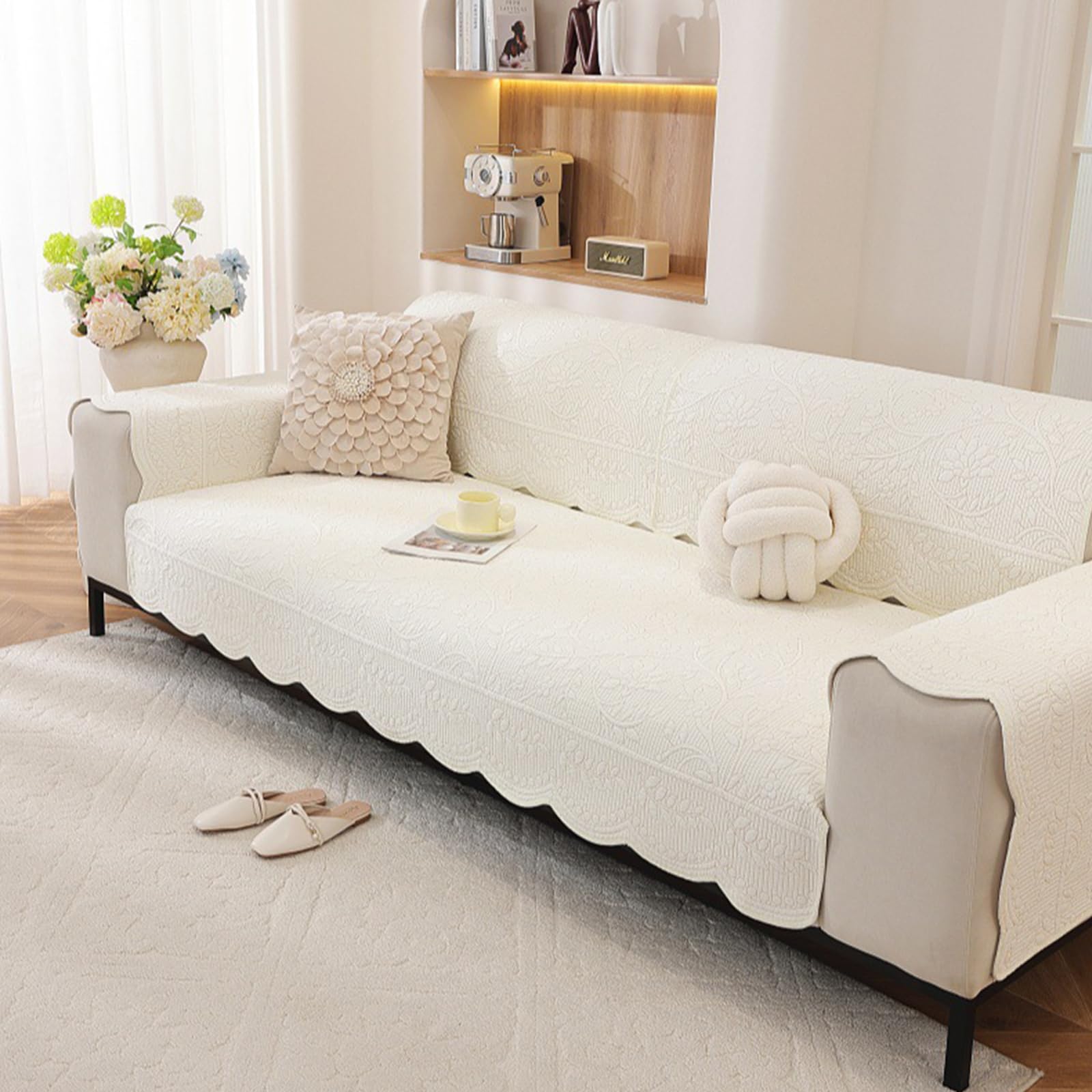 Housse de canapé en peluche pour un salon cocooning et chaleureux en hiver
