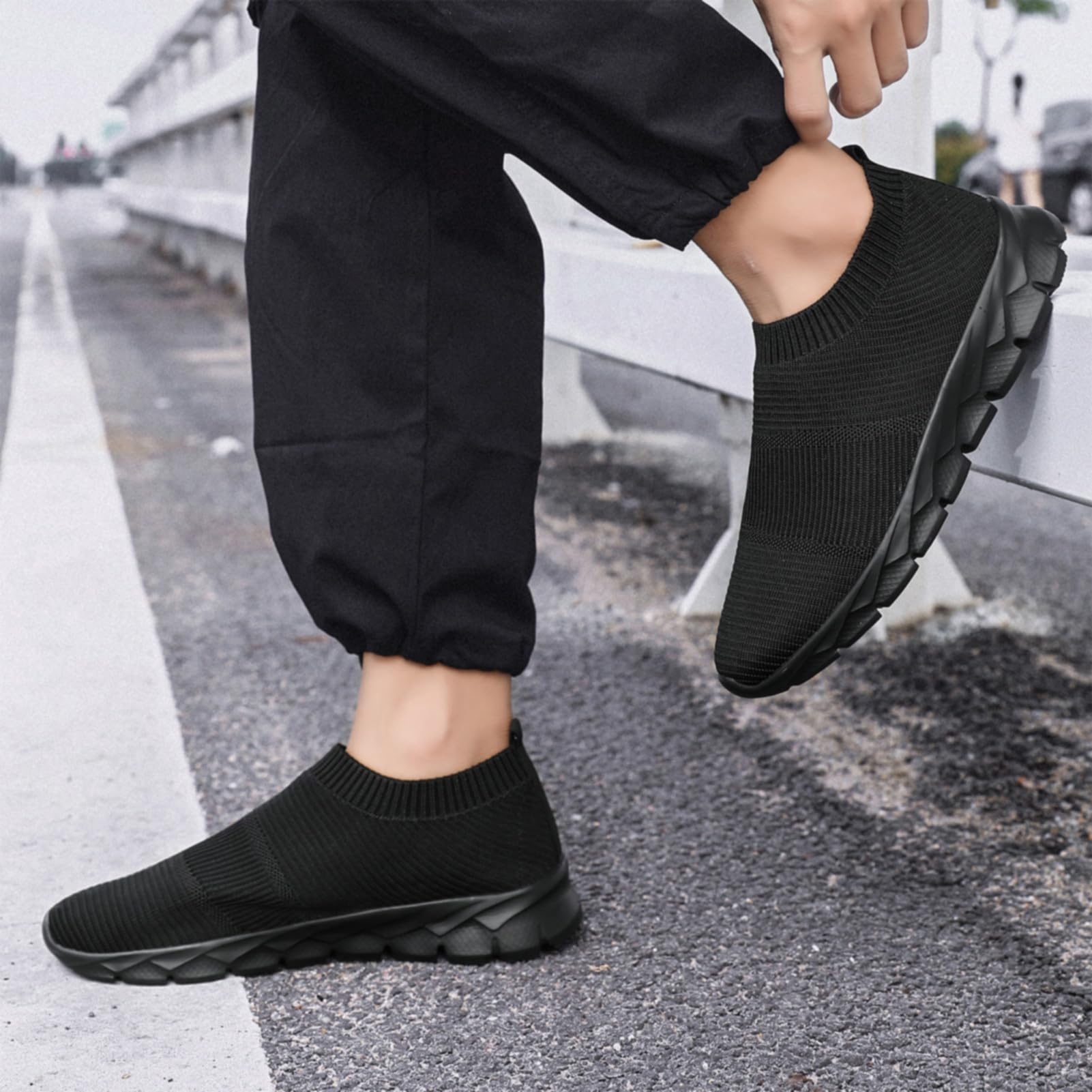 Scarpe Uomo Running Nero Palestra Sneakers Tennis Corsa Traspirante Comode Sportive Scarpe Slip on Leggero Camminata 43