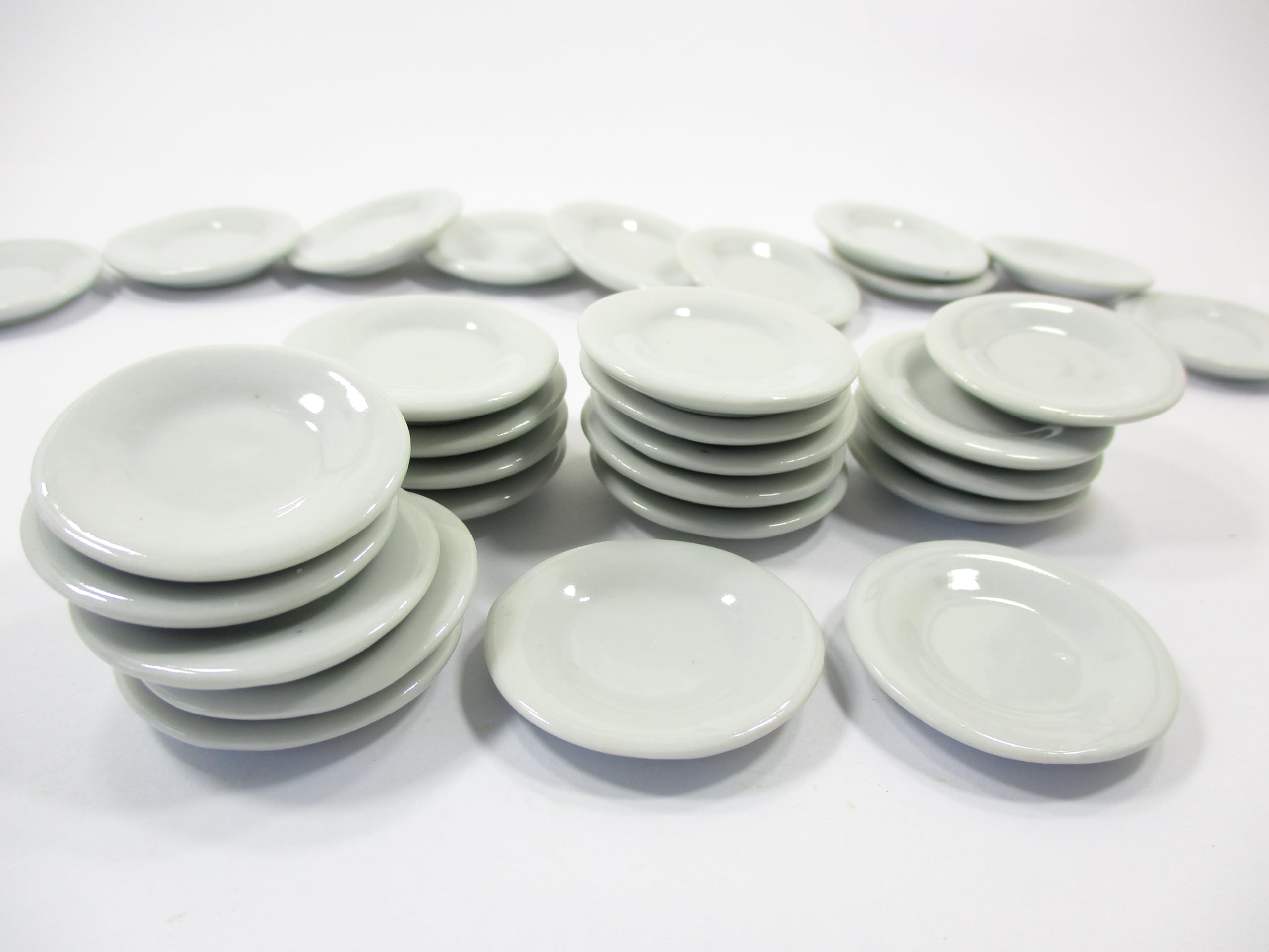 10-Piece White Ceramic Miniature Plates – For Dollhouse, DIY, & Miniature Displays