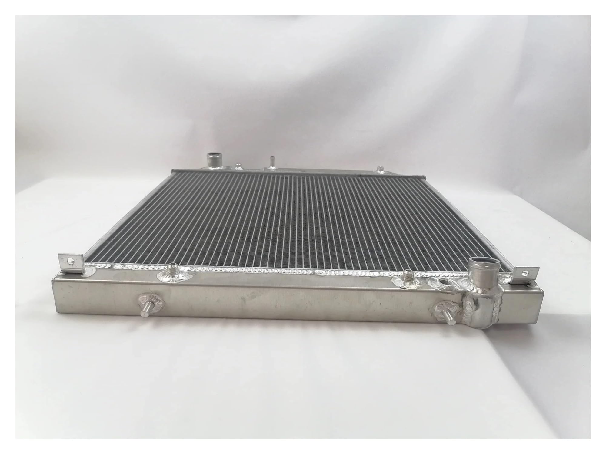 三菱デリカ　スペースギア　ラジエーターサブタンク MB924891 新品 三菱自動車(純正) ラジエーターサブタンク のパーツレビュー