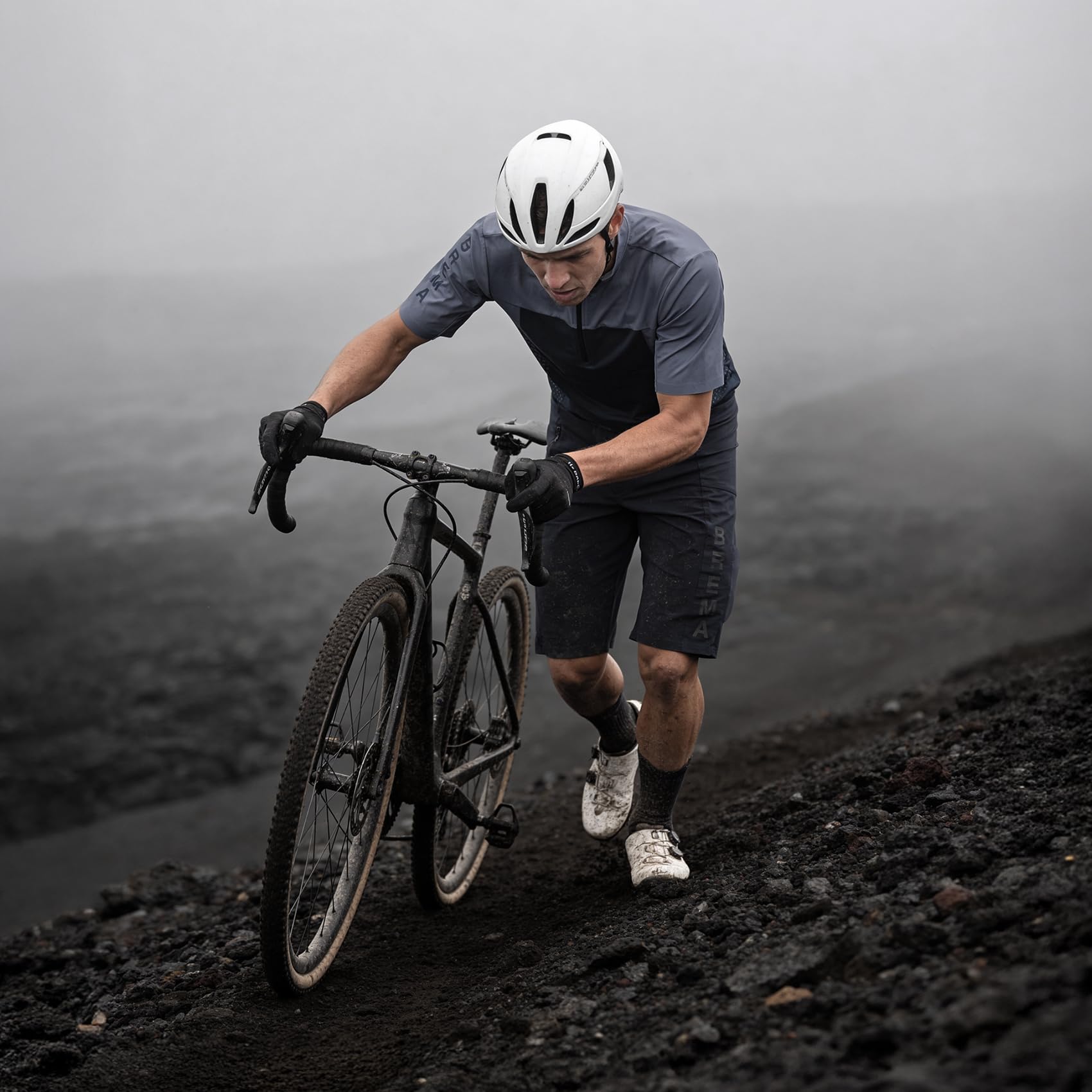Brema Colli Shorts Pantaloncino da Ciclismo Unisex, Short da Gravel e cicloturismo in Nylon Stretch Resistente e Traspirante Ideale per Fuori Strada con Tasche