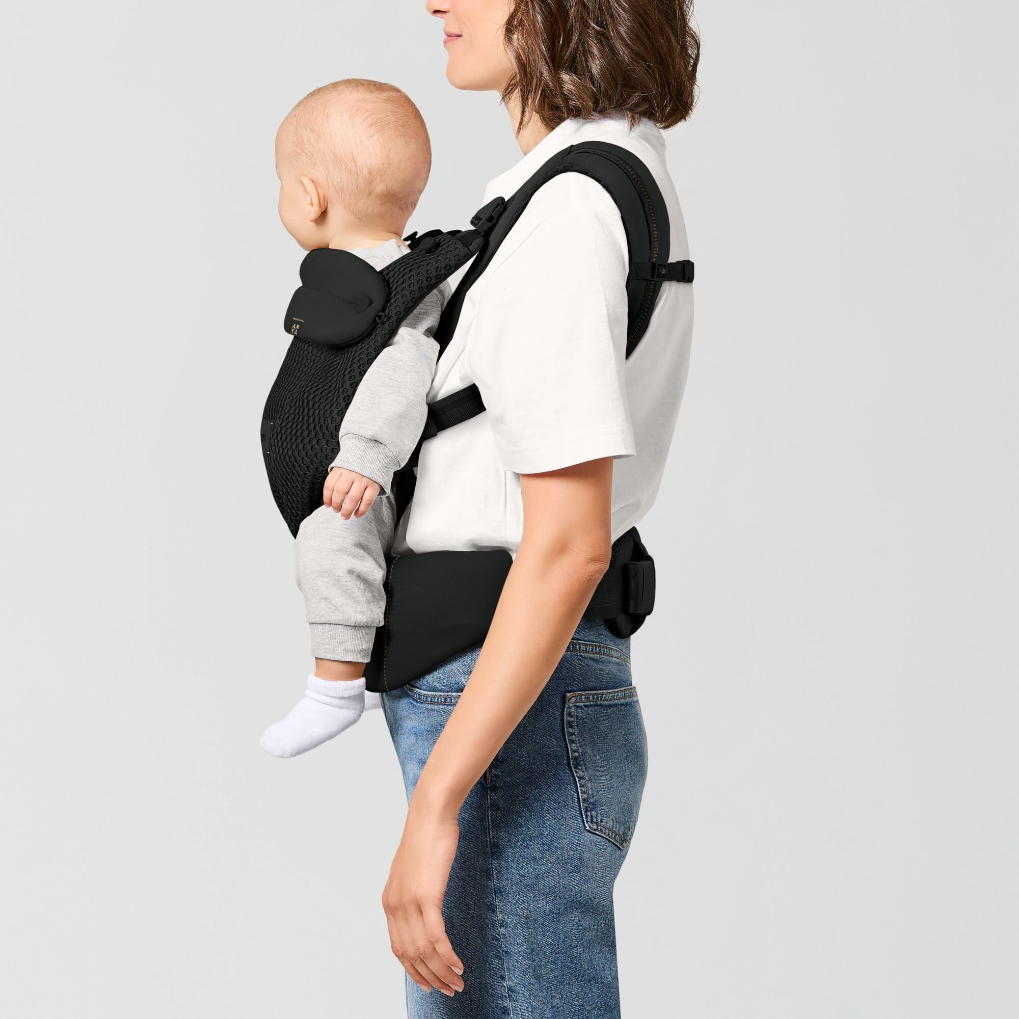 CYBEX Gold AMYA Marsupio, Dalla Nascita Fino a Circa 3 Anni, Peso del Bambino da Min. 3,2 kg a Max. 15 kg, Peso Proprio 760 g, Struttura Autoadattabile, Tessuto Traspirante, Magic Black
