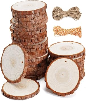 wohohoho 32 pcs 2.8-3.2 بوصة شرائح الخشب الطبيعي، طقم الخشب الحرفية غير المكتملة محفورة مسبقا مع ثقب الدوائر الخشبية سميكة مع النباح ل دي الحلي عيد الميلاد زينة الزفاف الوقايات الخشبية العلامات
