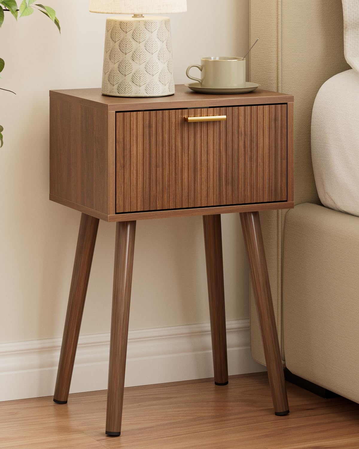 ASACESCU Night Stand, Walnut Nightstand with Fluted Door, Small Modern Mid-Century Bedside Table for Bedroom, End Table for Living Room