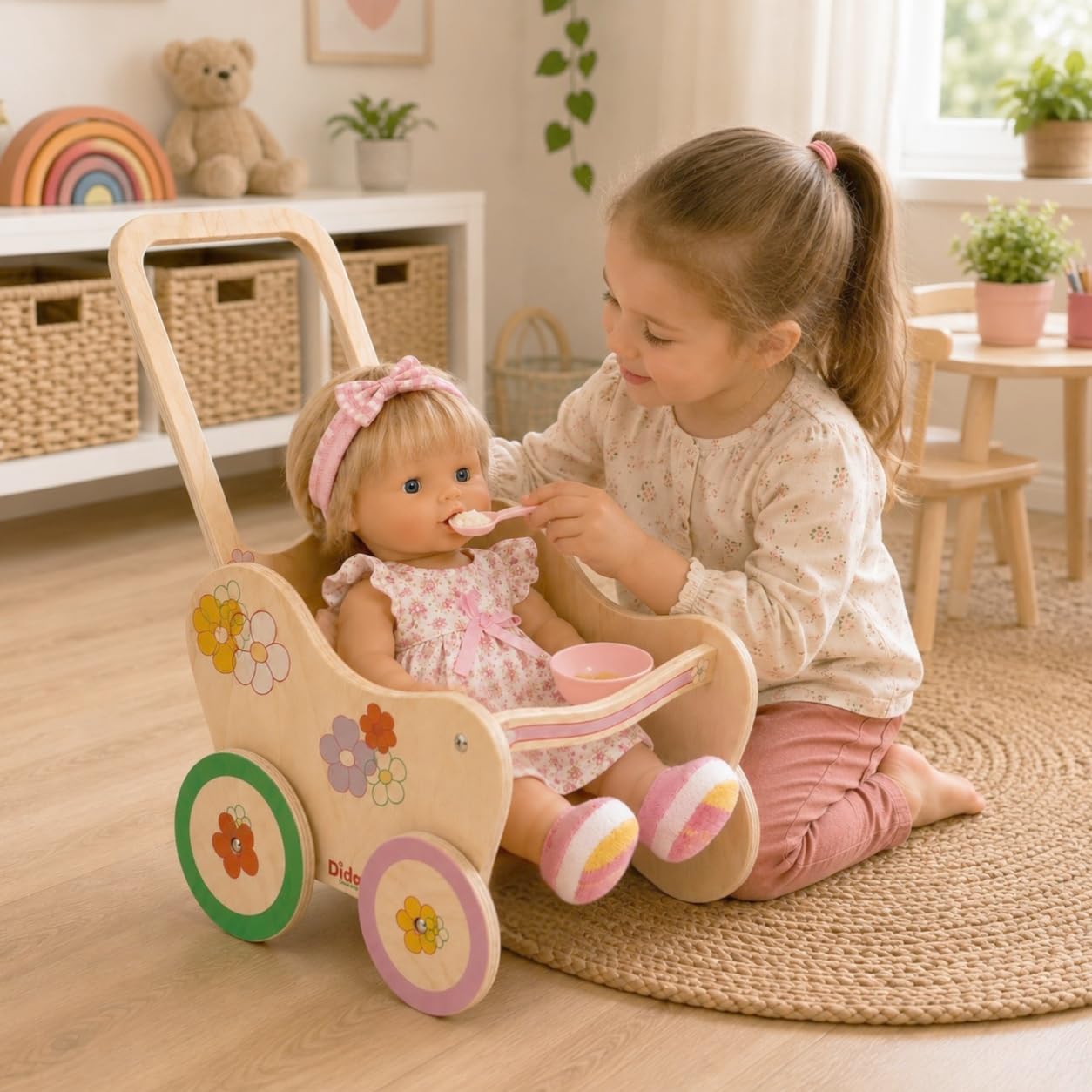 Dida Landau pour Poupées en Bois Motif Fleurs - Poussette pour Poupées jusqu'à 35 cm, Jouet de Rôle pour Enfants de 2 à 4 Ans, Parfait pour Les Petits Parents