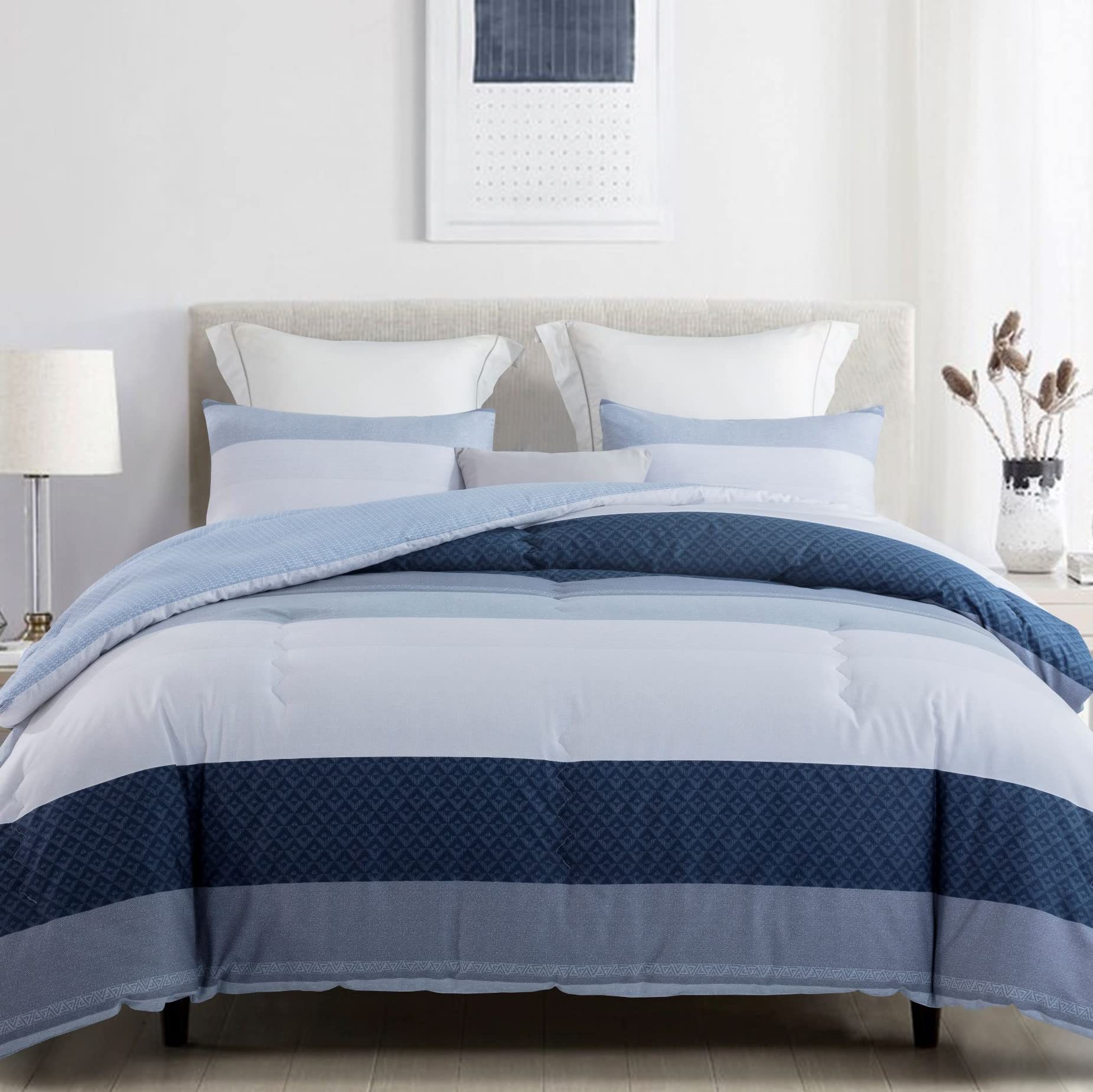 SLEEPBELLA Bettdecke für King-Size, Fadenzahl 600, Baumwolle, Babyblau und Marineblau, gestreift, Patchwork, wendbares Muster, wendbar, blau, 3-teilig (Kingsize, Blaues Patchwork)