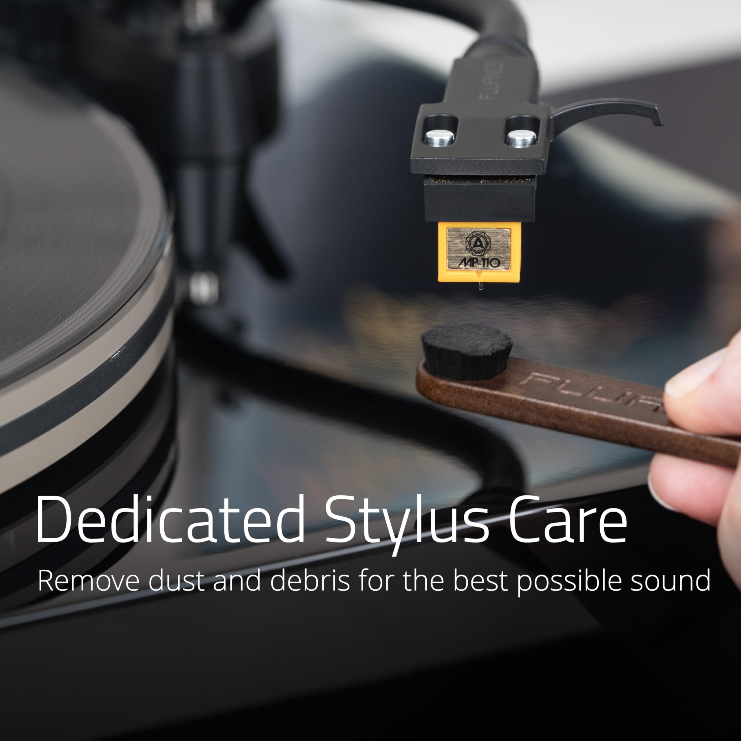 Fluance 3-in-1-Reinigungsset für Schallplatten und Stylus, mit antistatischer Kohlefaserbürste, Samtbürste, Stylusbürste – präzise Reinigung zur Wiederherstellung der Klangqualität (VB65)