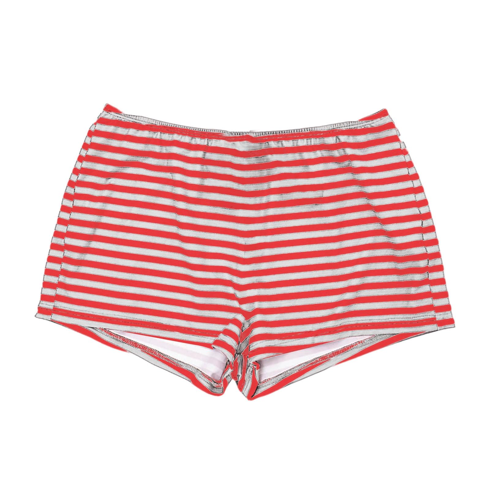 Lässige, locker geschnittene Streifenshorts – bequemes Zweiteiler-Outfit für den Sommer.