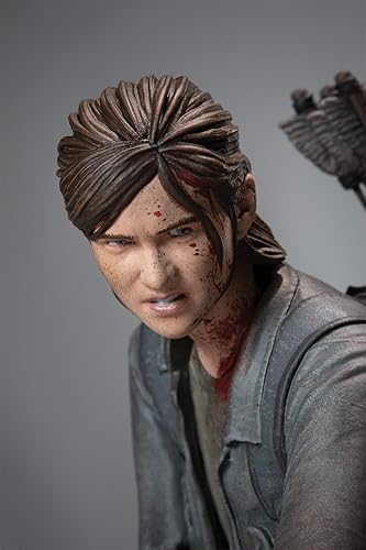 Miniatura 2 de Dark Horse Deluxe Figura esculpida de Ellie con flecha y arco de 8 pulgadas The Last of Us Part II, estatua de PVC con base, multicolor