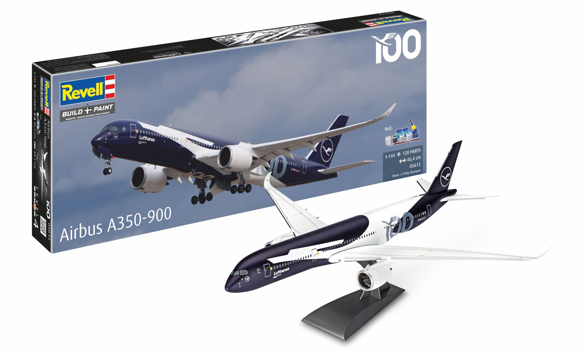 Revell Coffret cadeau 05612 A350-900 - Lufthansa 100 ans, échelle 1/144, kit de maquette en plastique non construit avec accessoires