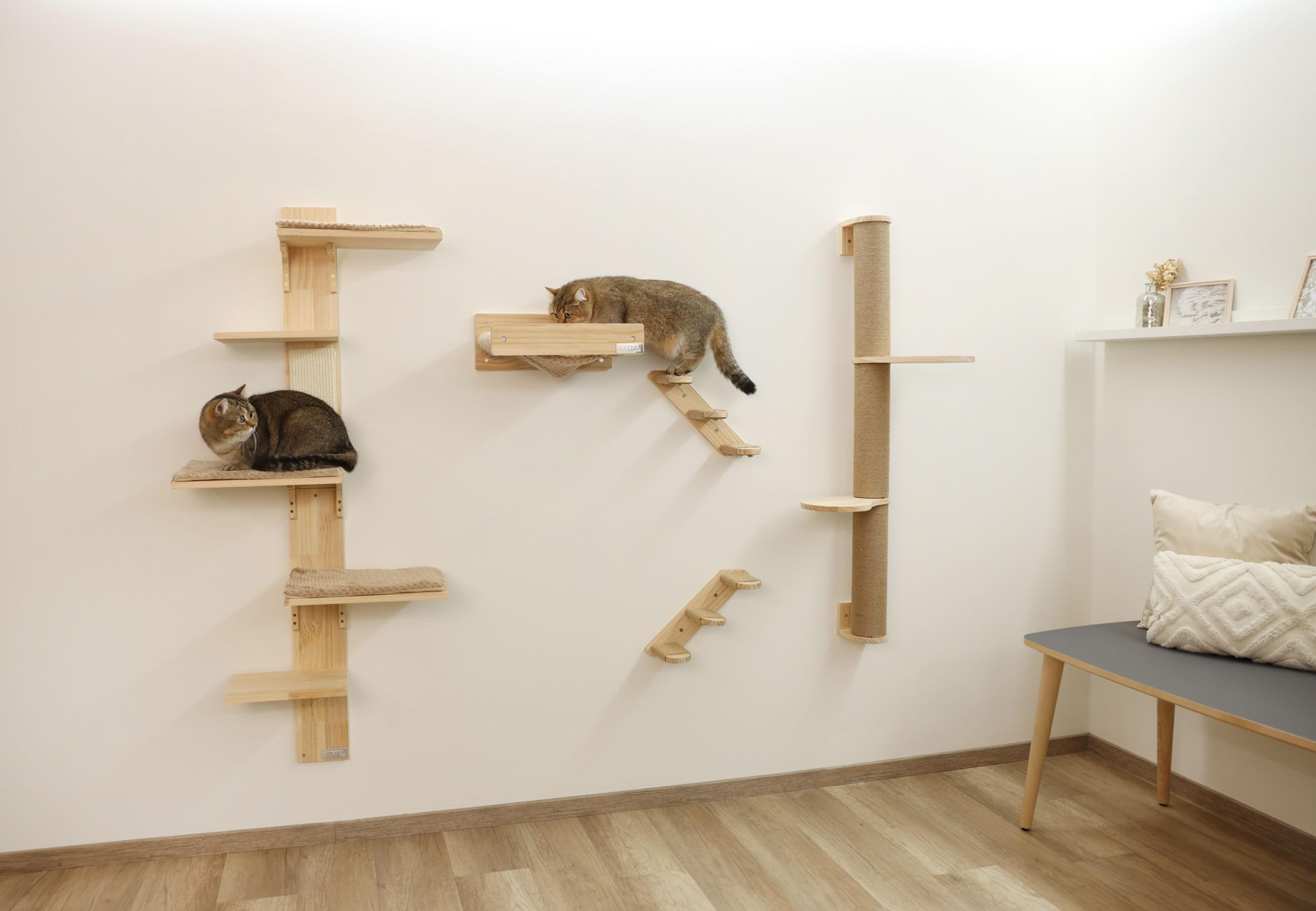 Drabina dla kota Timber, długość 38 cm, z jutą | Naturalny, 38 × 16,5 cm, drewno z naturalną jutą, możliwość montażu po obu stronach i obciążenie do 6 kg