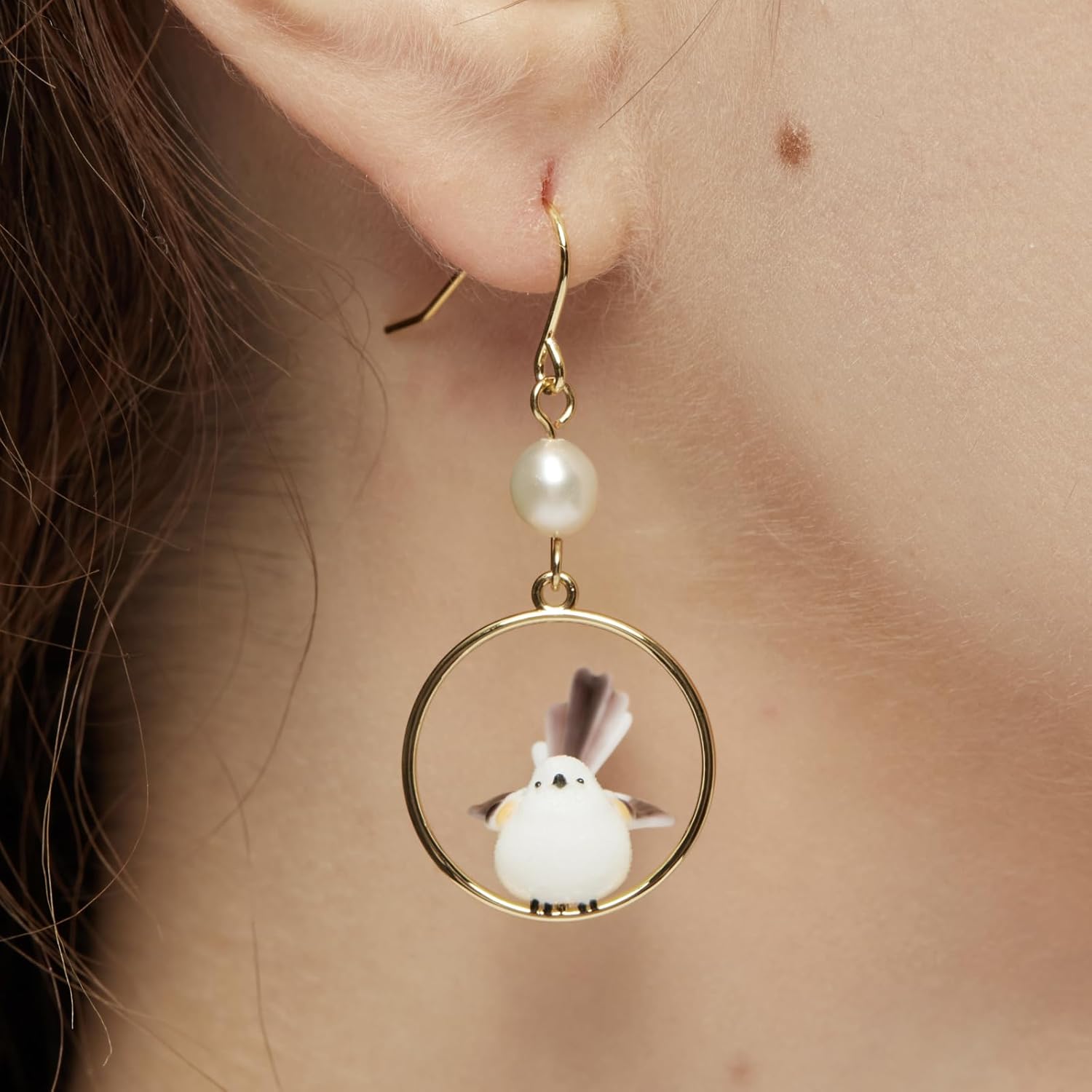 Northern Long Tailed Tit Earrings for Women, 14K Gold Filled Oval Hoop Dangle Earrings with Freshwater Pearl, Hypoallergenic Lightweight Earrings for Party Wedding Daily Wear Gift