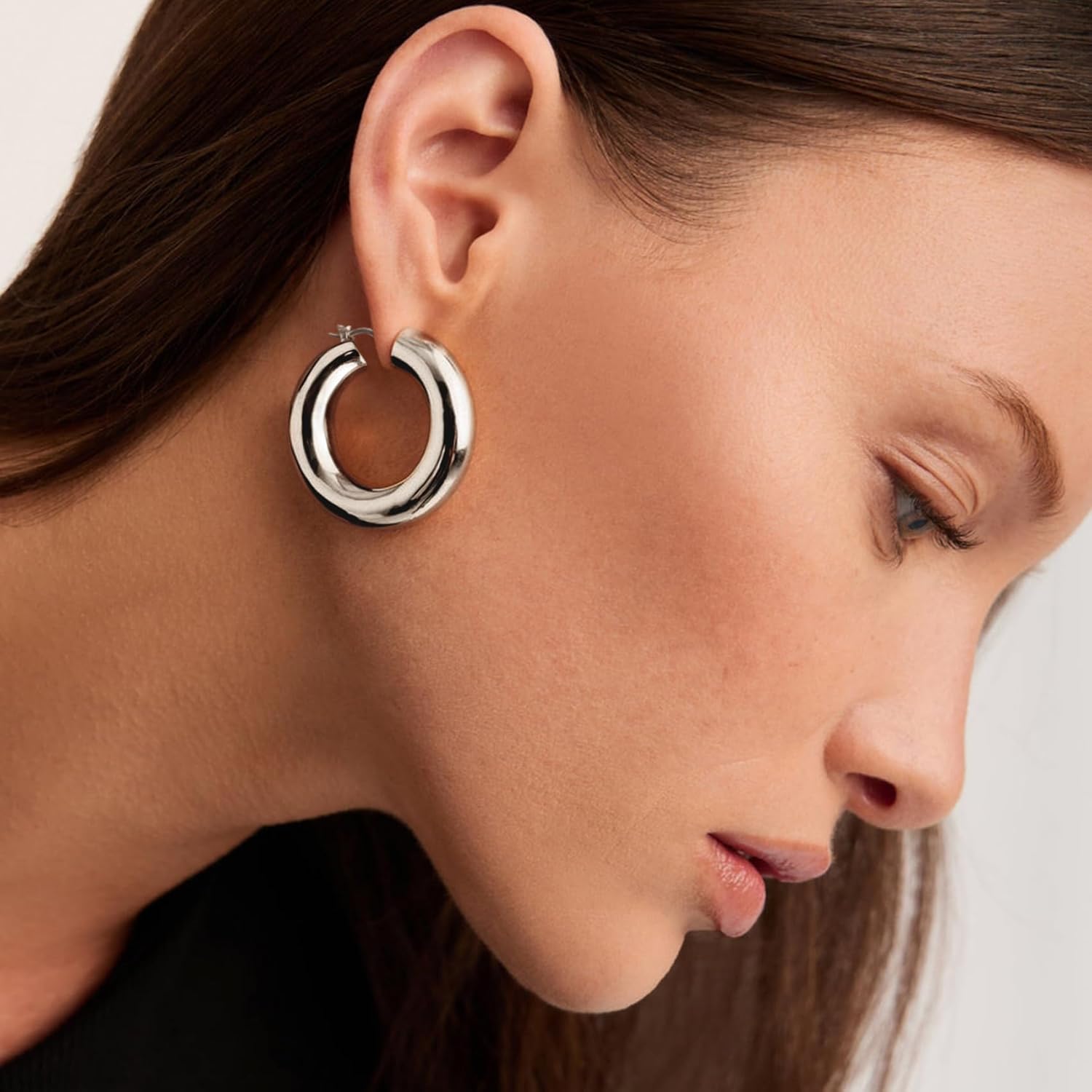 YOUNGYUE 8mm Chunky Gold Hoop Earrings Hypoallergenic 925 Sterling Silver Hollow Tube Hoop Earring Lightweight 14K Real GoldPlated Thick Gold Hoops Earring for Women 30/40/50mm - Image 3