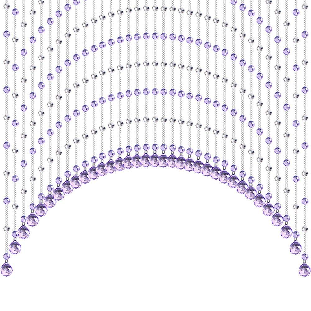 Rideau de perles pour séparer le salon et sublimer la lumière de l'allée