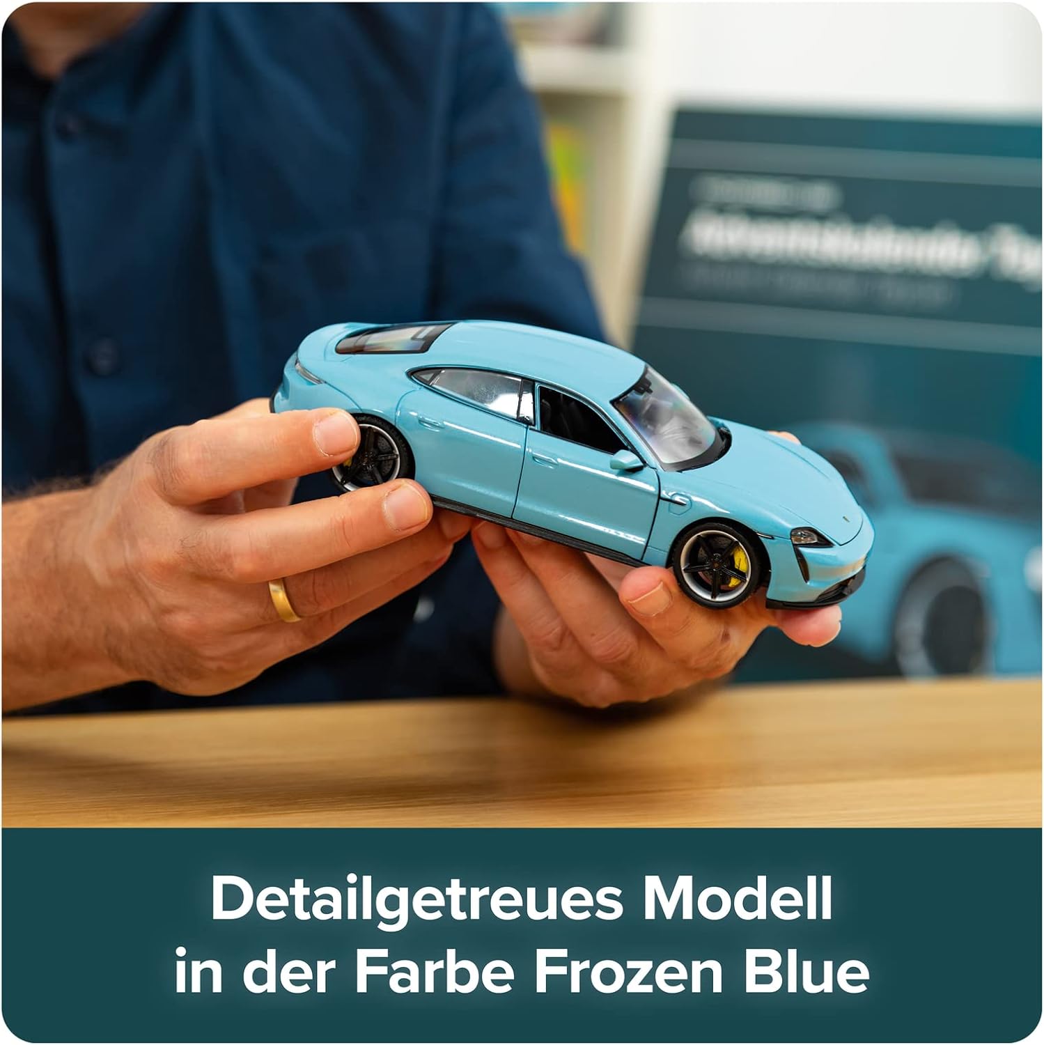 Franzis 67203 The Porsche Taycan Frozen Blue Advent Calendar, metal model in 1:24 scale, includes LED living room lighting and a 52-page book... Porsche Advent Calendar Taycan
