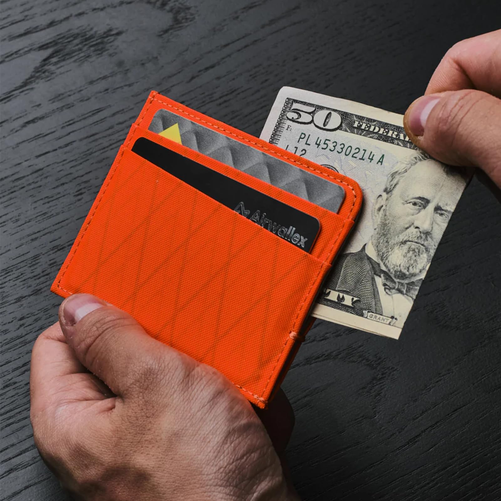 ALPAKA Portfel Ark Card - Smukły, minimalistyczny portfel z ochroną RFID, na 4-6 kart i gotówkę, przednia kieszeń, wodoodporny X-Pac VX21, pomarańczowy, S, Minimalistyczny