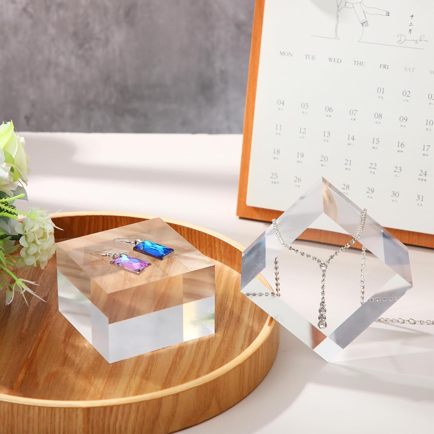 Remerry 4 Pieces 3 x 3 x 2 Acrylic Square Display Block Clear Polished Acrylic Cube Jewelry Stand Ring Showcase Display Holder Base