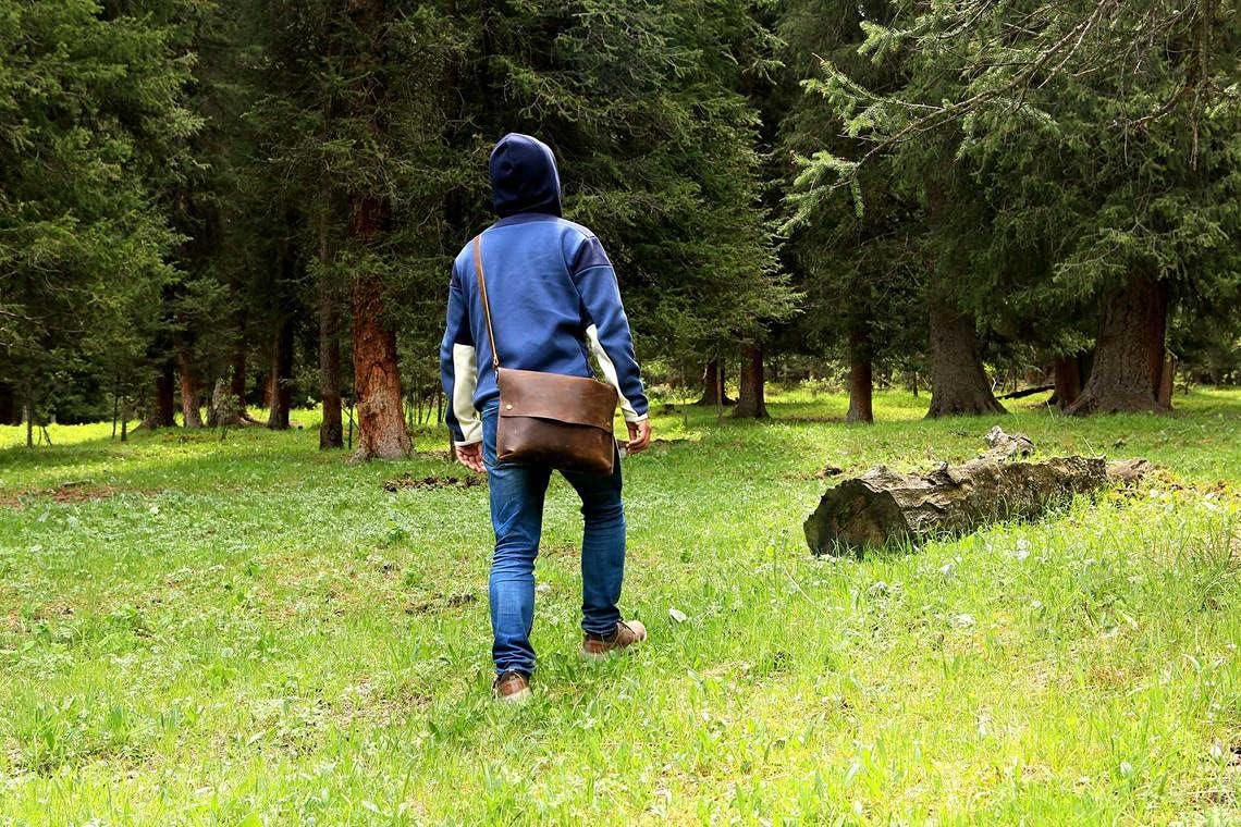 Leather Messenger Bag Locking Laptop Briefcase For Men Adjustable Satchel Handle.vintage leather minimalist stylish crossbody side messenger bag