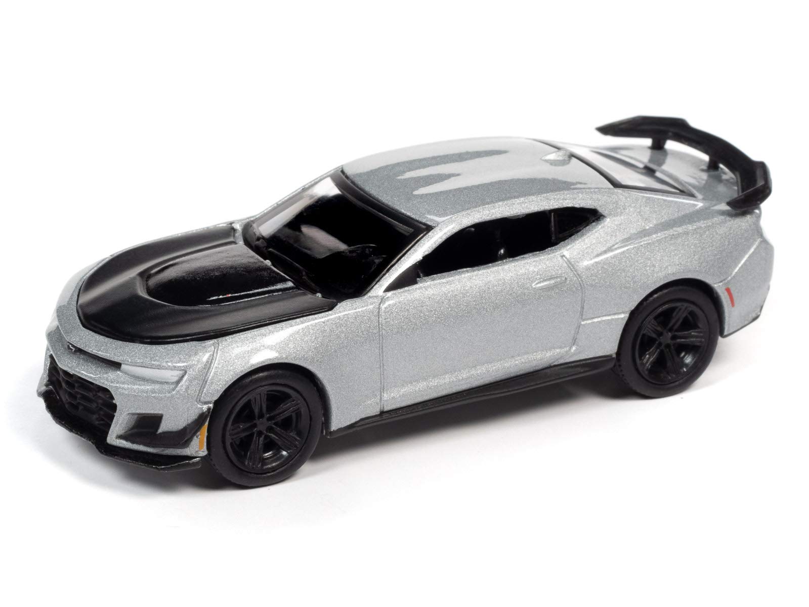 Amazon | AUTO WORLD 1/64スケール 2019 シェビー カマロ ZL1