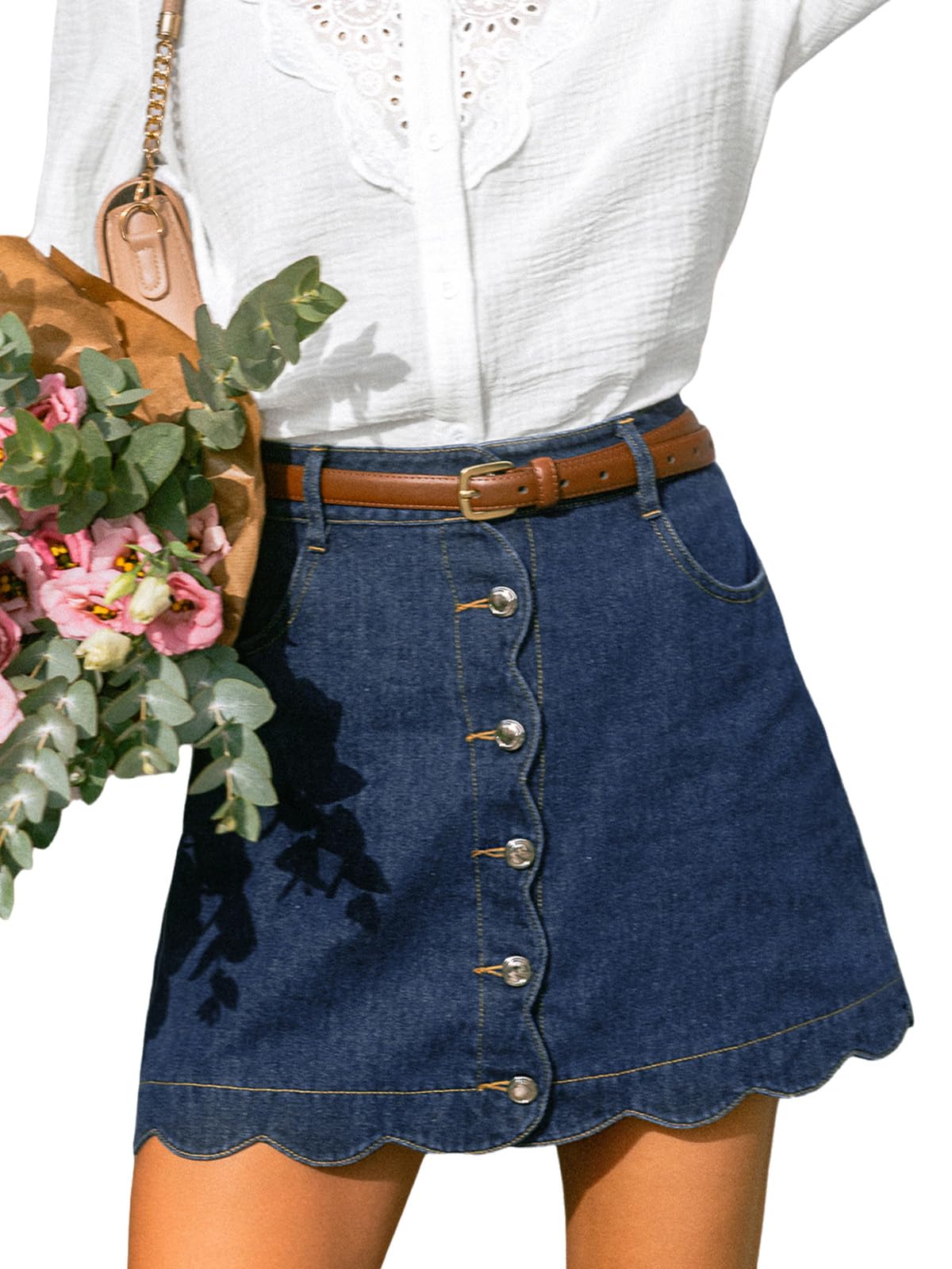 De denimrok is terug van weggeweest – zo style je hem nu