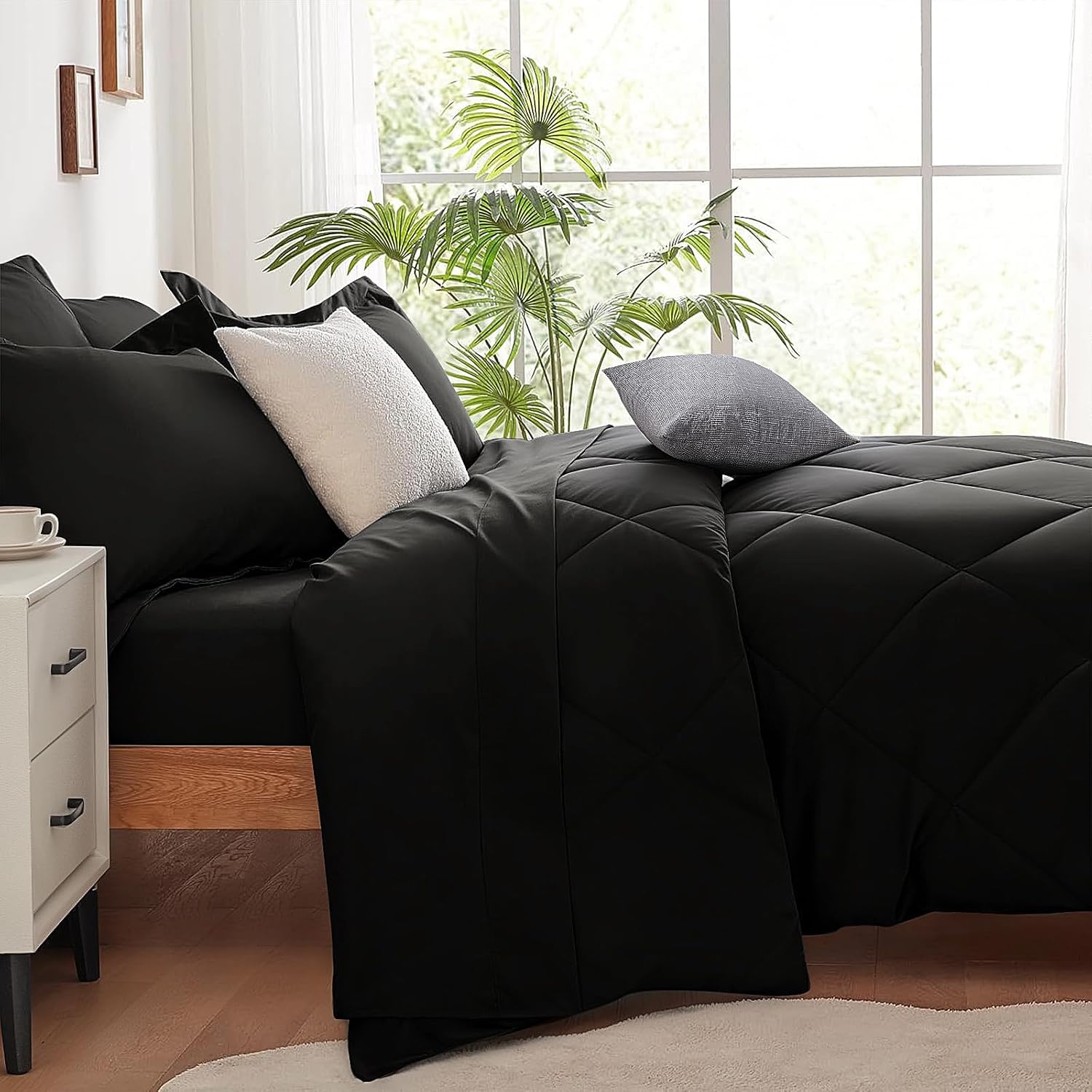SunStyle Home King Comforter Sets, 7-Pieces Bed in a Bag with Comforter and Sheets, All Season Bedding Sets with Comforter, Flat Sheet, Fitted Sheet Pillow Shams and Pillowcases (Black)