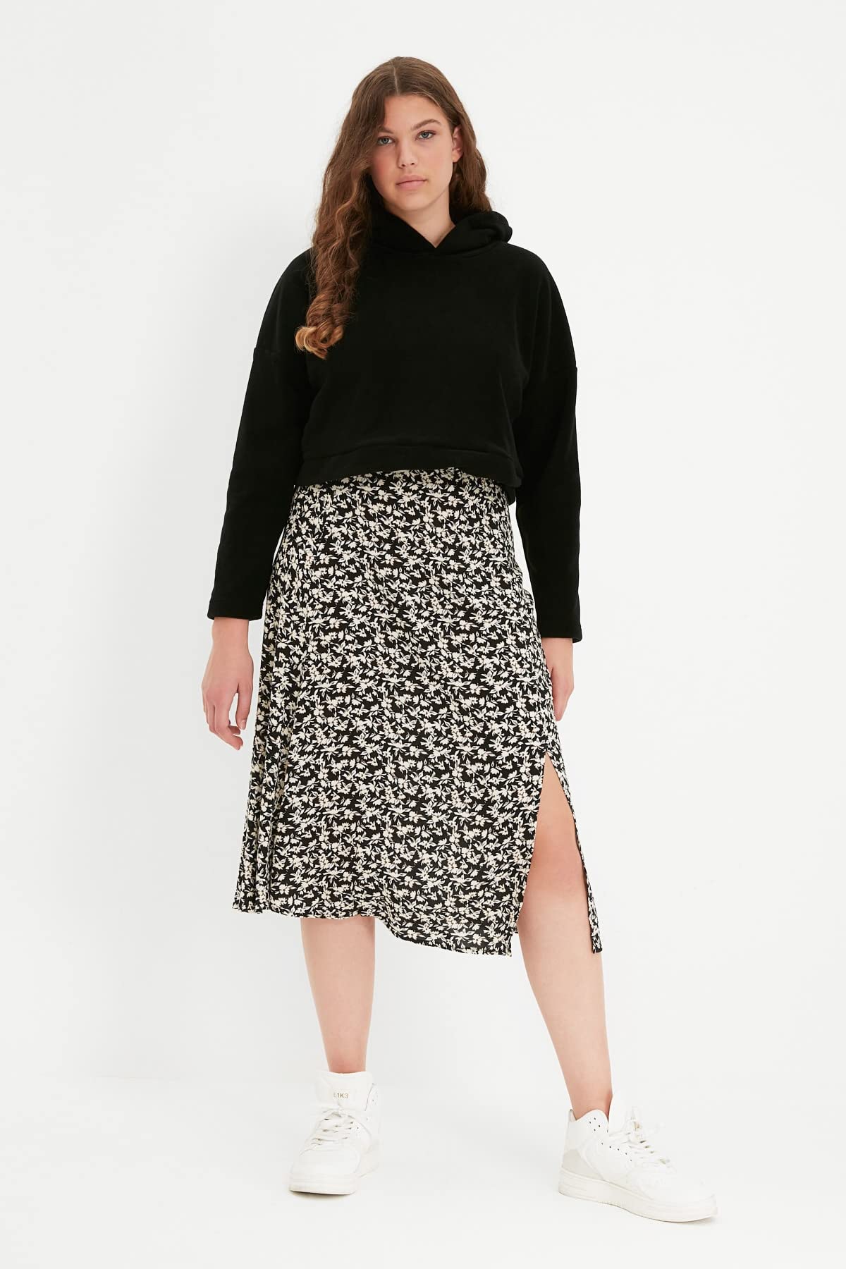 Trendyol Women's Black floral Patterned teardinner Skirt, 40