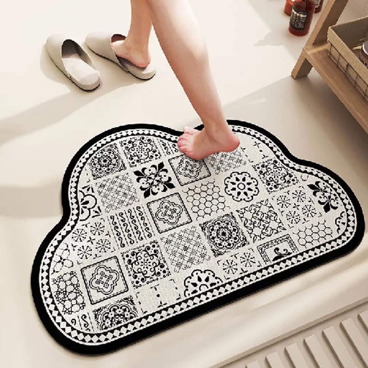 Tapis de bain nuage bohème noir pour sortie de douche rétro