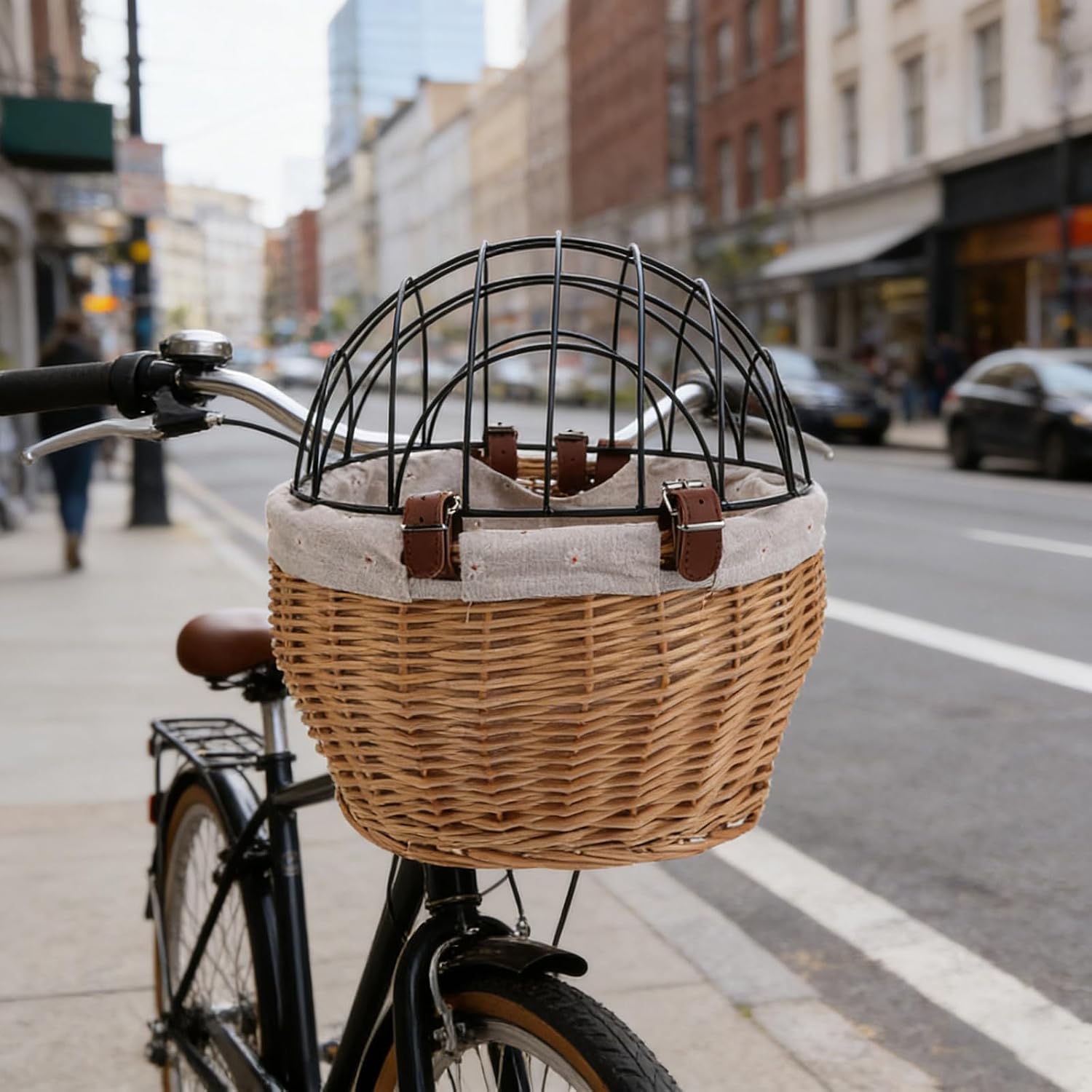Toyvian Small Dog Bike Carrier Basket for Bicycle with Natural Rattan and Iron Material, Easy Installation, Ventilated Structure, Front Attachment for Cats and Dogs, for Long Rides