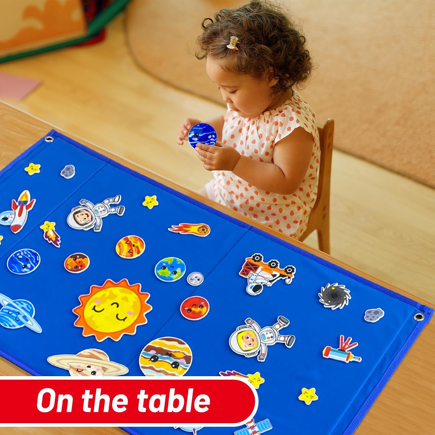 Felt Flannel Board 17 * 13 in,Felt Story Learning Board for Toddlers,Classroom,Preschool,Kiddie Corner, Foldable,Stand,for Walls,Gifts for Kids