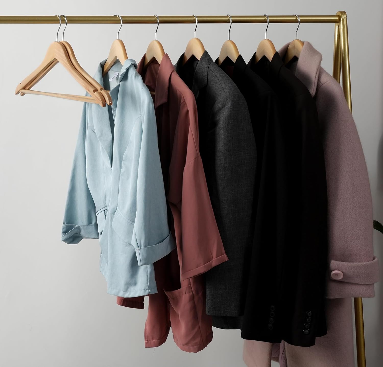 Wooden Hangers 20 Pack, Non-Slip Wood Hangers with 360°Swivel Hook & Notches, Durable & Slim Coat Hanger for Shirt, Suit, Jacket, Dress, Natural-HL01N2