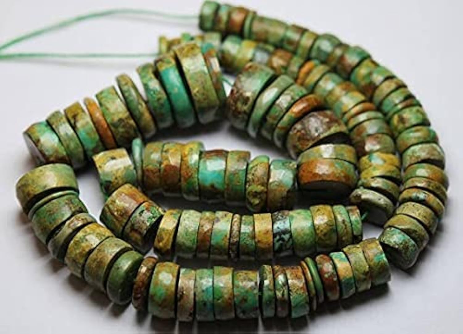 Turquoise d'Arizona naturelle en perles boutons lisses pour création joaillerie