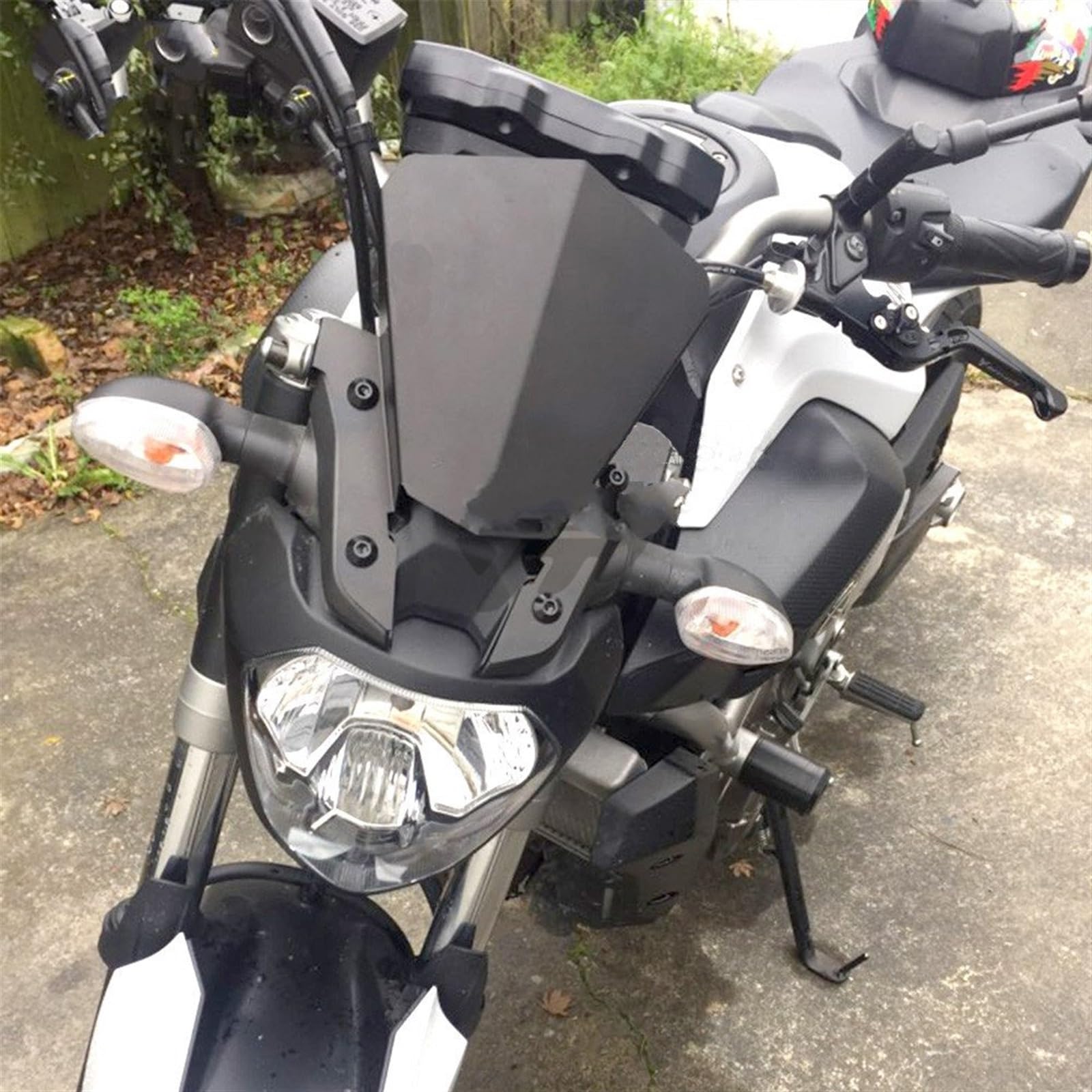 Mtorcycle para Yamaha MT-07 2013-2015 Mt07 MT 07 2013 2014 2015 Parabrisas De Aluminio para Motocicleta Parabrisas con Personalidad Brazo extensión Forma Arco(Rojo)