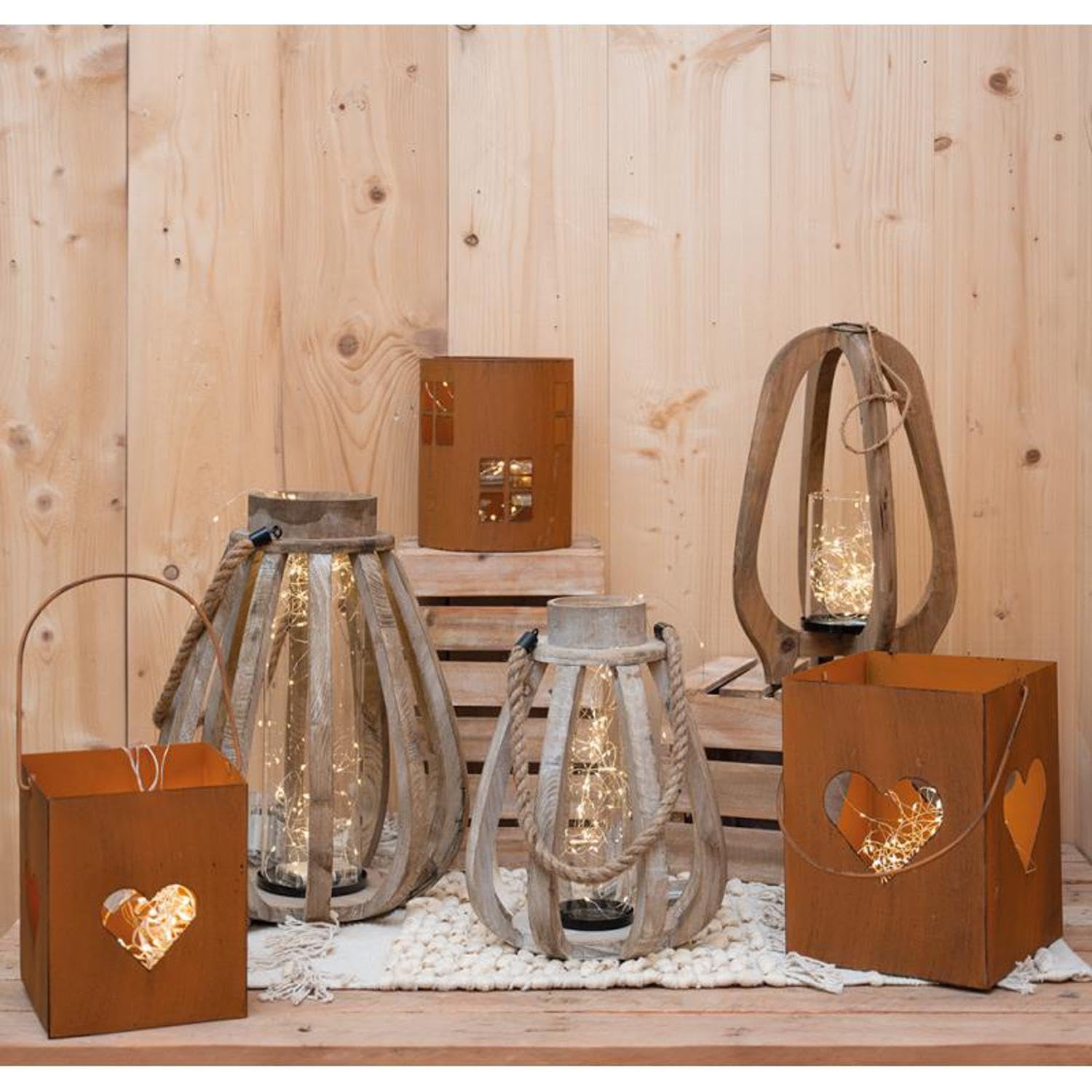 AUBRY GASPARD - Lanterne Bois et Verre avec Photophore - Ø 27 cm x H 41 cm - Anneau Métal pour Suspension - Ultra-légère - Idéale Éclairage Jardin et Décoration Intérieure/Extérieure