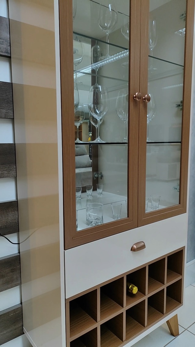 Cristaleira com Nicho Adega 02 Portas Luma B01 Off White Nature