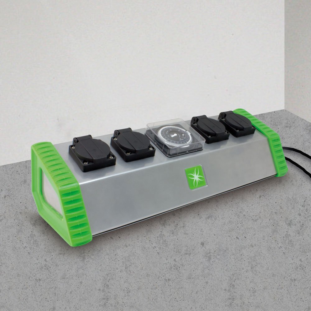 LUMii 26 A Schütz-Timer mit 4 Steckdosen