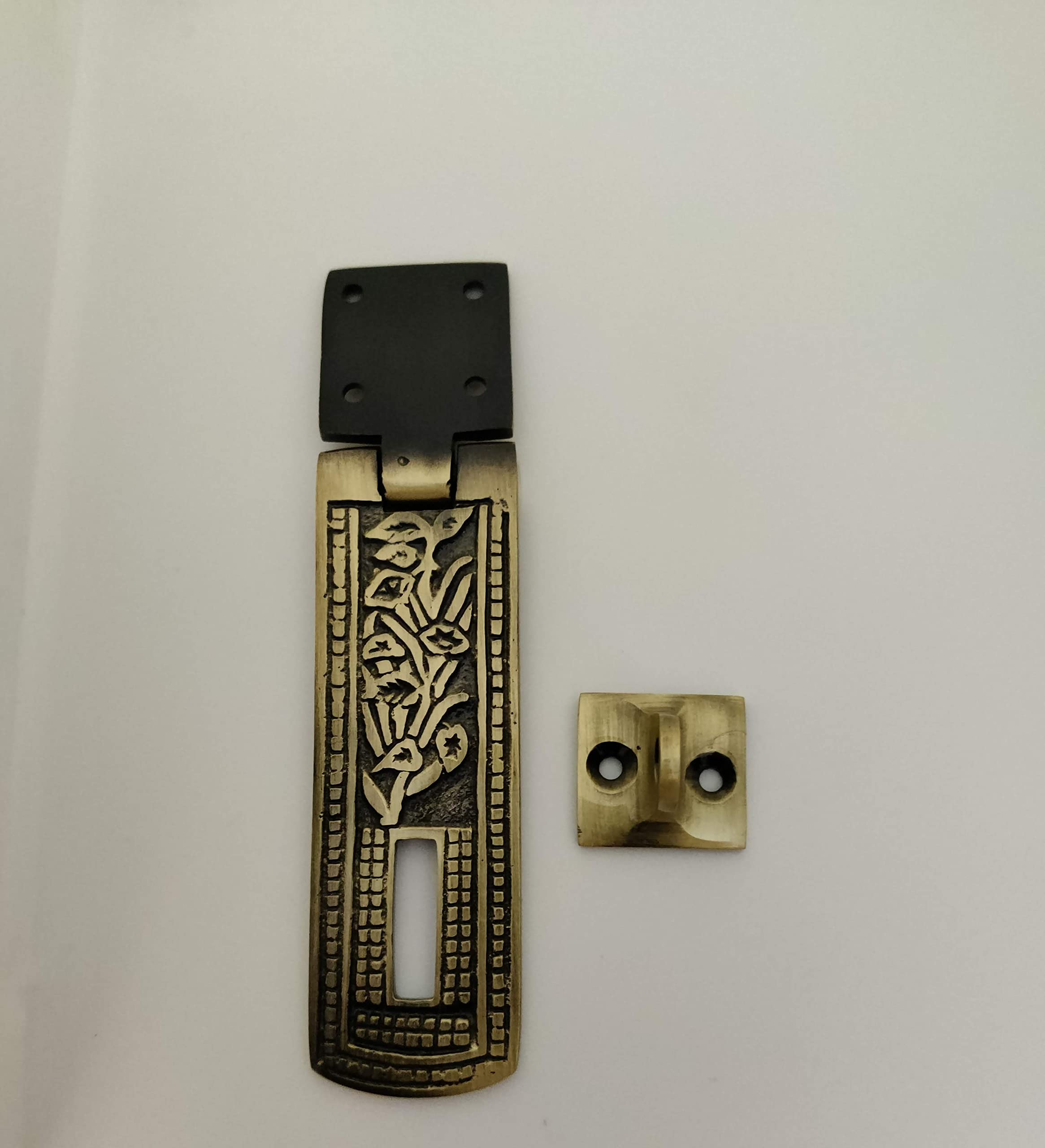BRASS INDIA 100% Full Brass CHAPRAS | Door/Drawer/Box Handlesets Handle Lock with Design Carving | Size: 4 inches (Medium) | Model No:512 | Weight : 120 GMS | Heavy & Durable Premium Brass Material | (B0BBW94NTV) Amazon Price History, Amazon Price Tracker