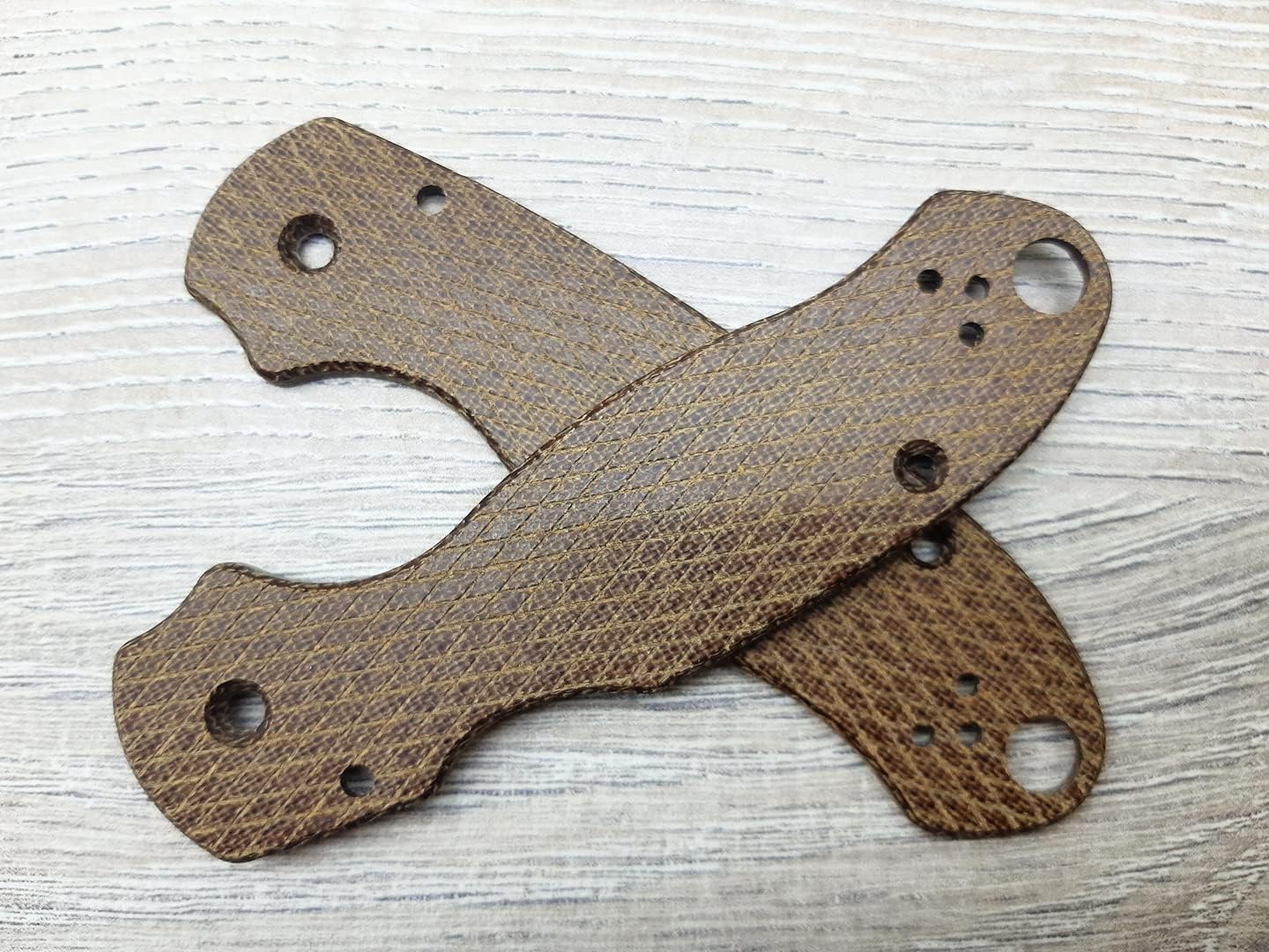 Scales for para 3 Brown