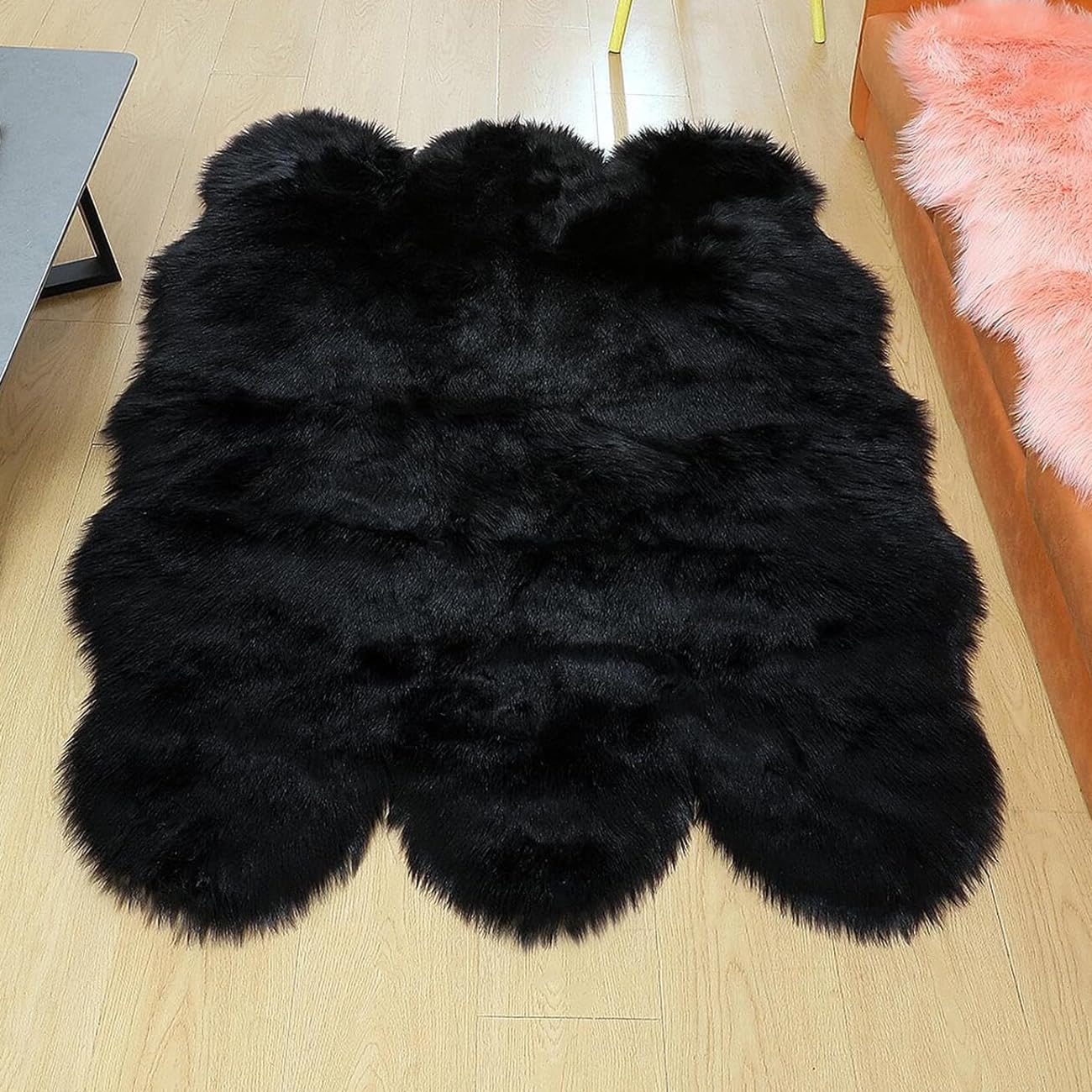 Faux Lammfell Schaffell Teppich Schwarz 160x230 cm, Weicher Flauschiger Teppich Wohnzimmer Deko, Longhair Fell Lammfellimitat Carpet für Stühle Sofa Schlafzimmer Kinderzimmer