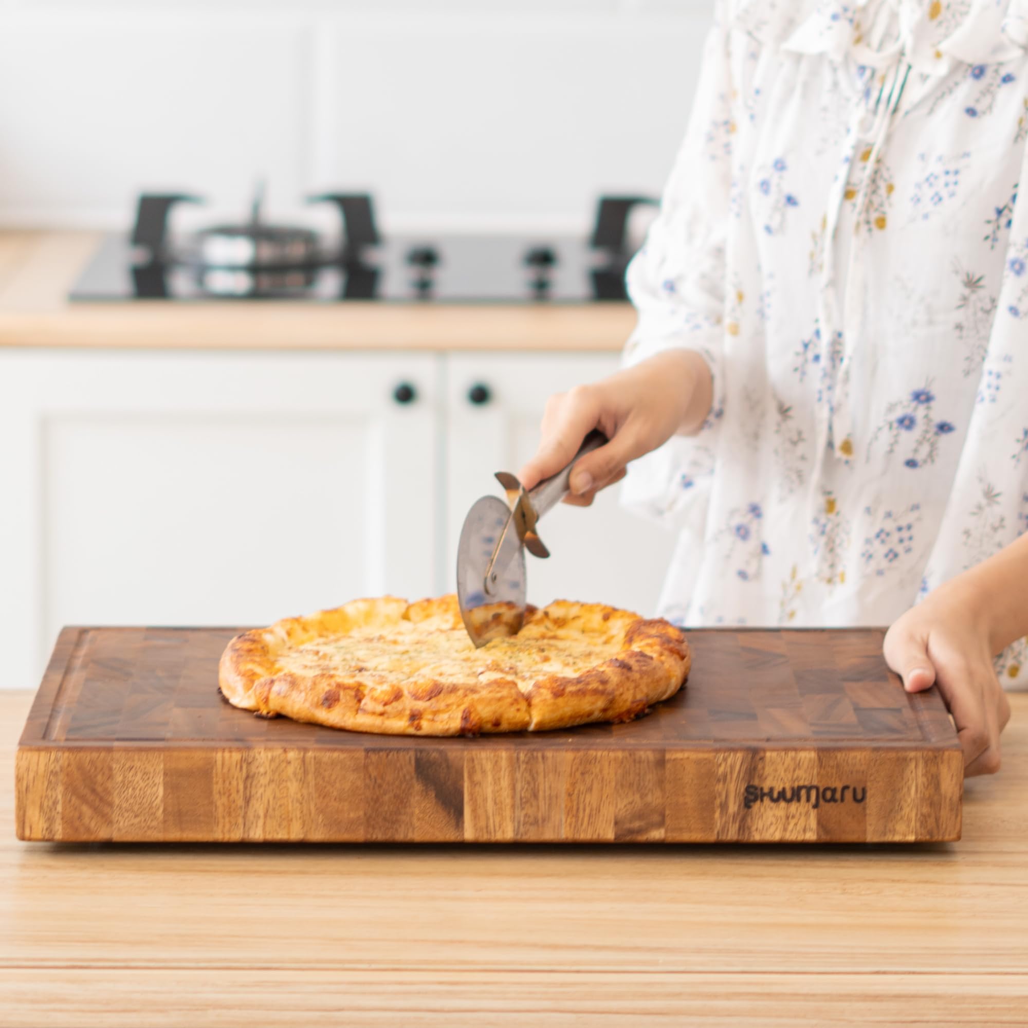 shumaru tropical walnut end-grain wood cutting board - 19x12x2" butcher block | handmade in bali - silky-smooth, juice groove, knife friendly, ergonomic grips & non-slip feet