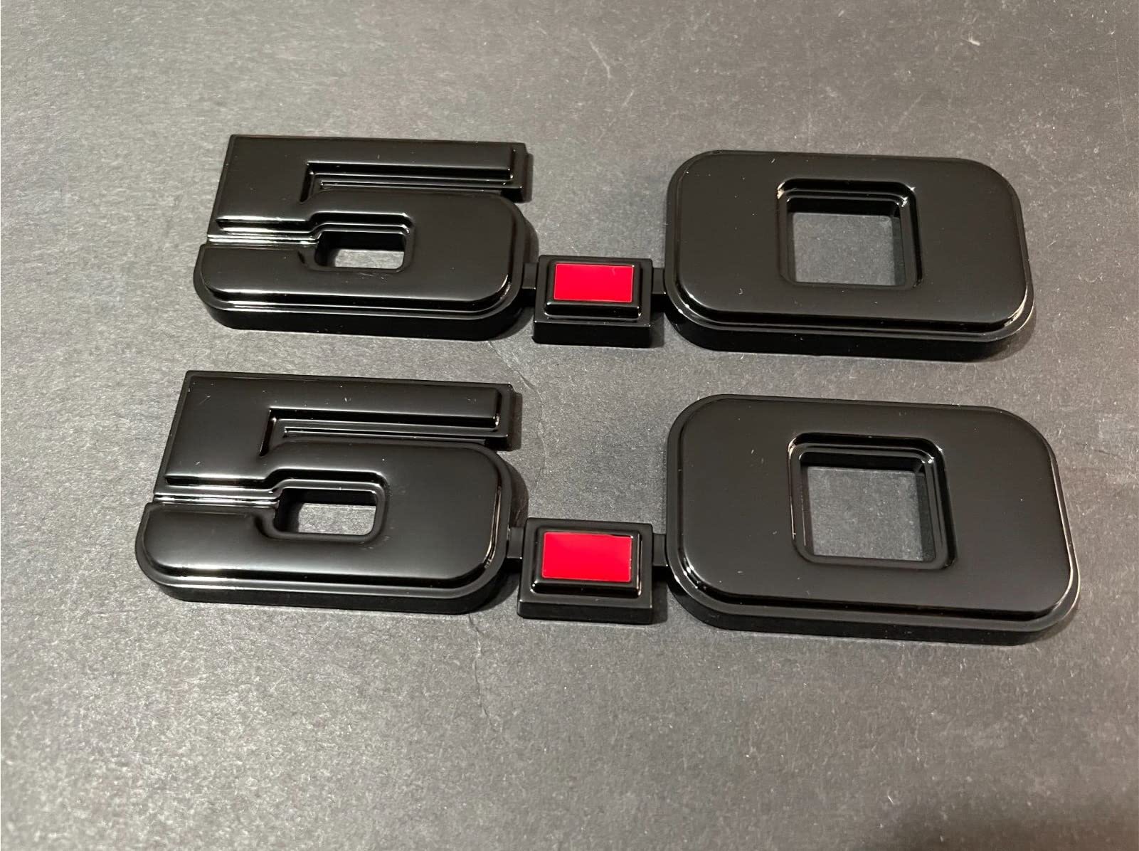 2Pc 5.0 Emblem Liter Door 3D Fender Side Adhesive Badge Plate Right Left Sticker Replacement for 1979-1993 150 (Black Red)