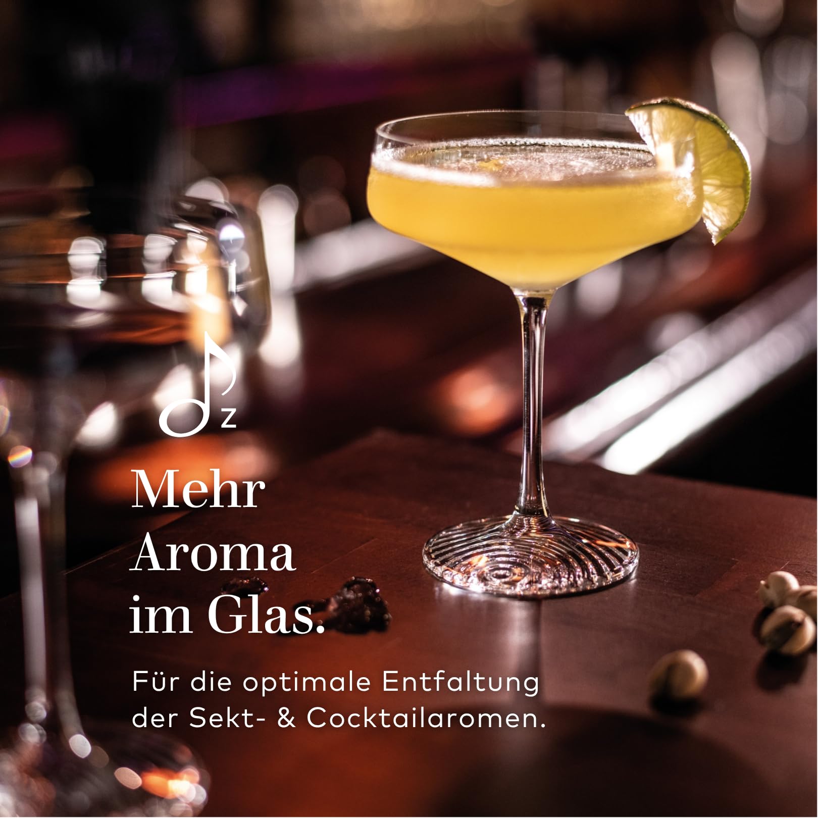 Zwiesel Glas Set di 4 ciotole da cocktail Echo, moderni bicchieri da cocktail con base speciale, lavabili in lavastoviglie, Made in Germany (Art. n. 123384)
