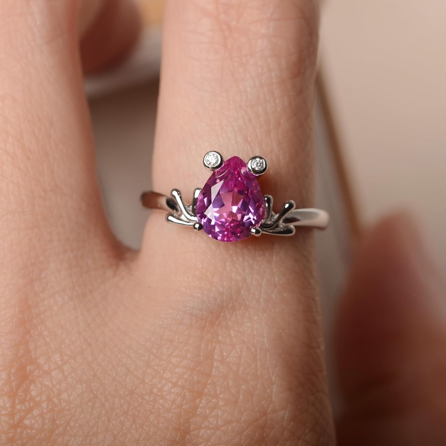 LUO Pear Cut 9 * 7MM Gemstone Frog Ring 925 Sterling Silver Emerald/Aquamarine/Citrine/Ruby Engagement Ring Animal Jewelry Birthday Christmas Gifts for Men & Women US Size 3-13