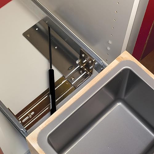Miniatura 7 de Rev-A-Shelf Botes de basura dobles de 35 cuartos de galón para debajo del gabinete con sistema de deslizamiento suave de apertura y cierre, plata