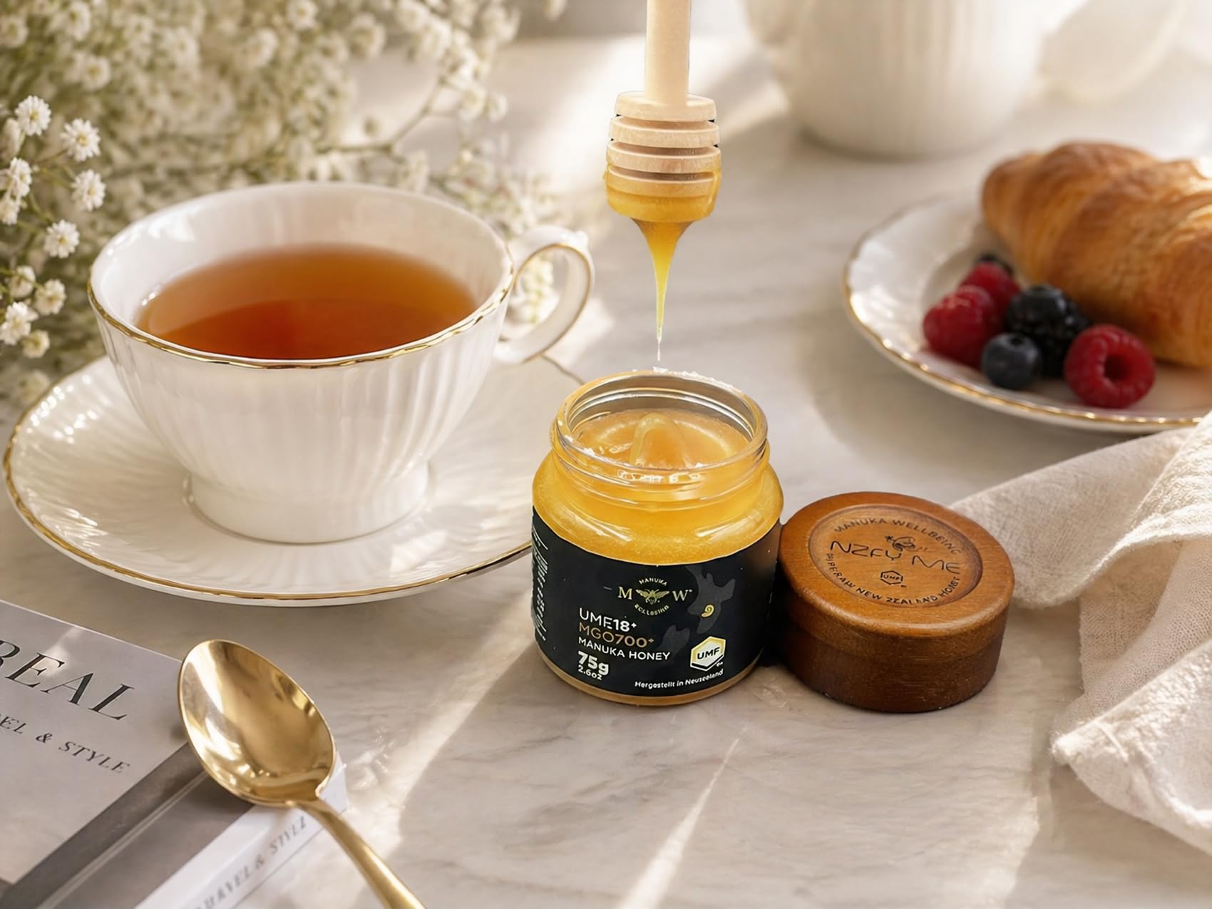 NZfyMe–Manuka Honig Experience Set–3x75g (MGO 550+/UMF 15+, MGO 700+/UMF 18+, MGO 850+/UMF 20+) | Premium Edition im Glas mit Holzlöffel & Geschenkbox| Zertifiziert & Hergestellt in Neuseeland