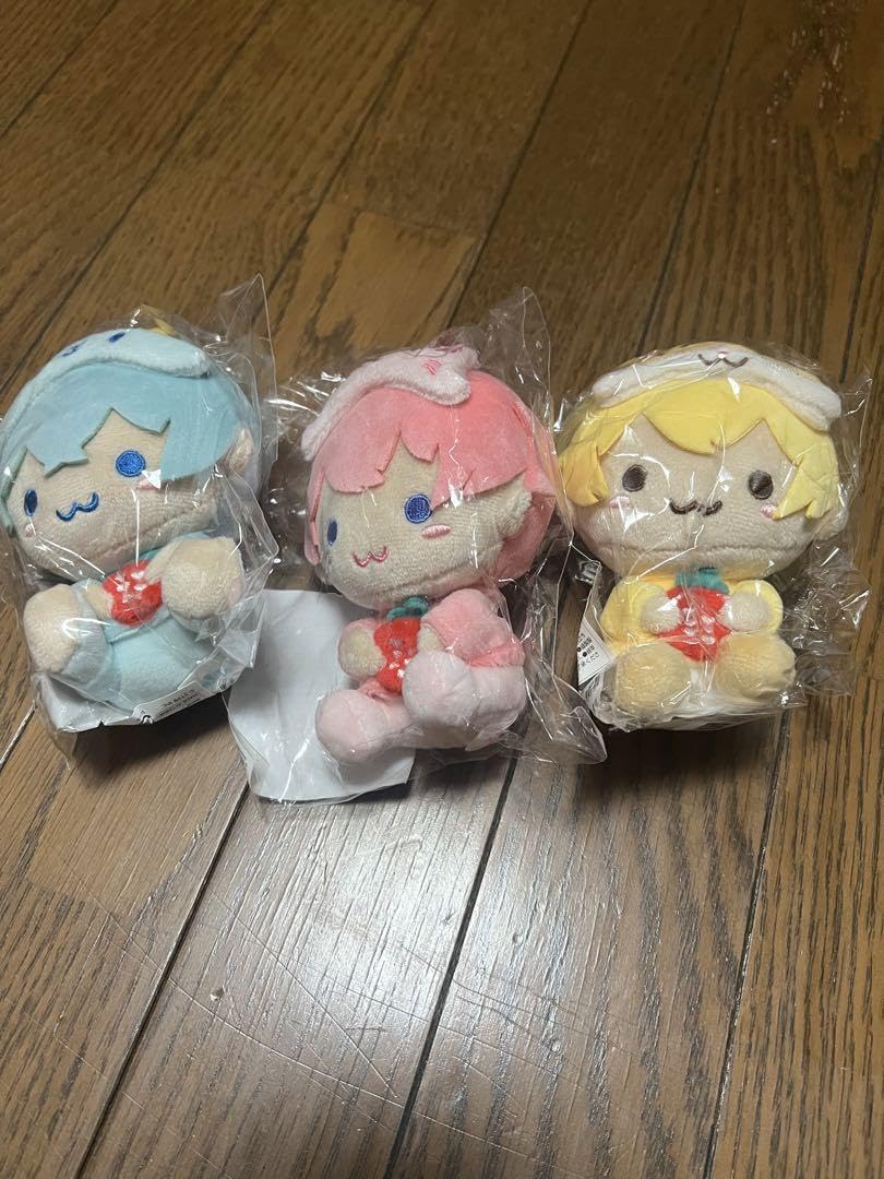 新品未開封⭐︎すとぷり　あにまるおすわりぬいぐるみ（ころん、さとみ、莉犬、るぅと） すとぷり あにまるおすわりぬいぐるみ ころん るぅと さとみ Amazon.co