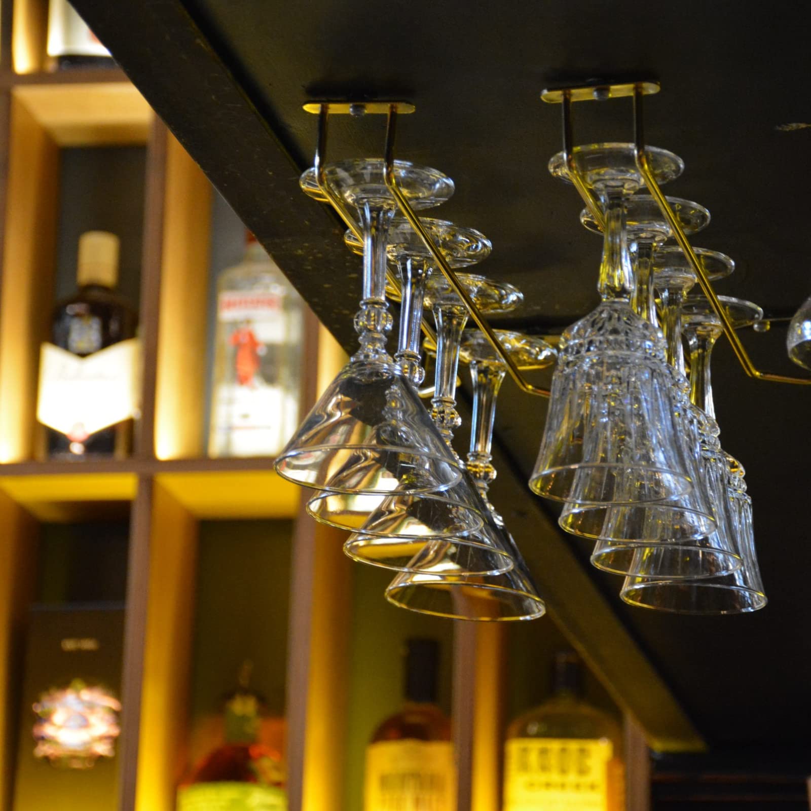 Amazon｜Dicunoy 6個パック ブラックワイングラスラック 12インチ