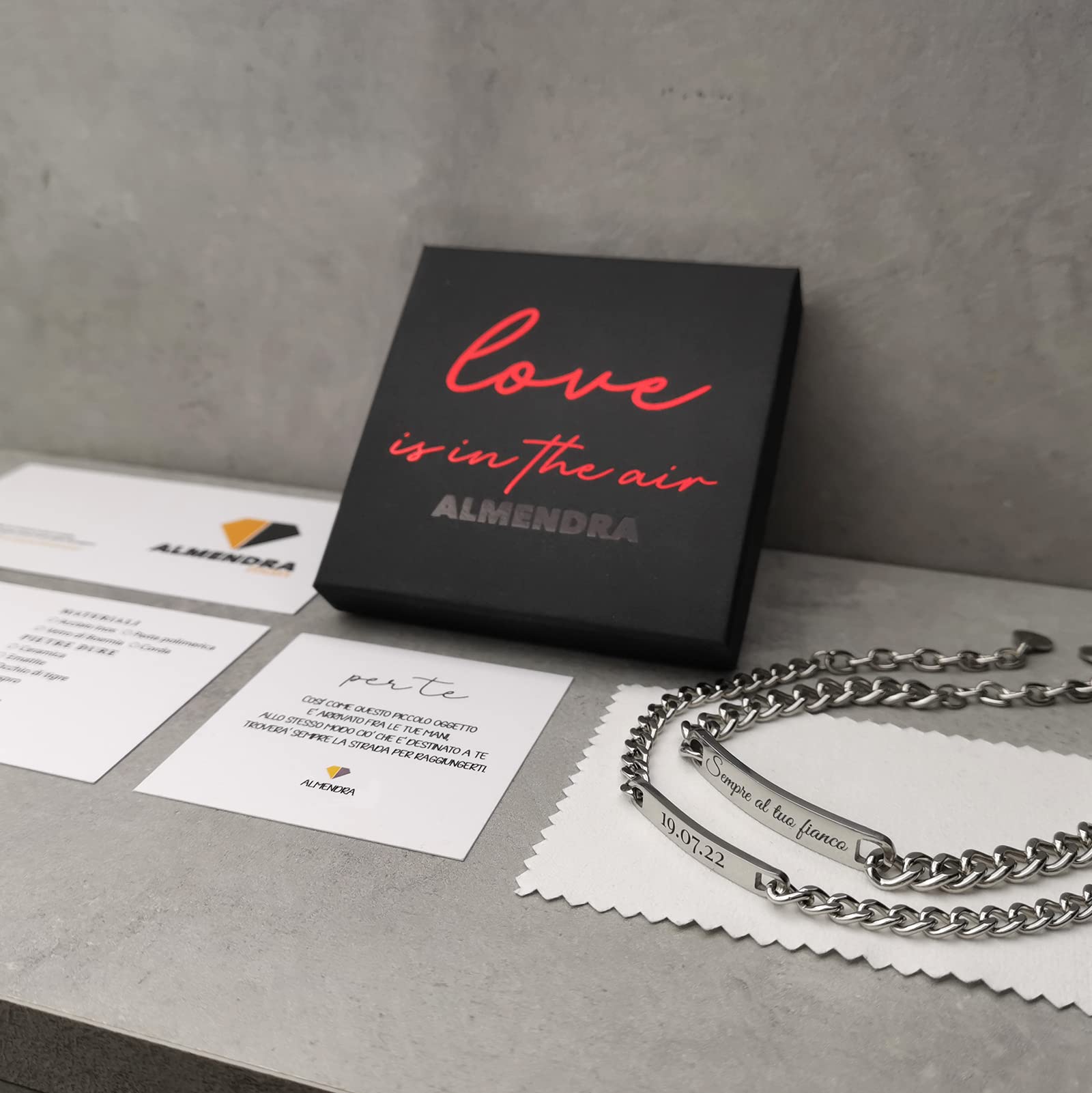 Bracciale coppia lui lei coordinate geografiche personalizzato uomo donna primo bacio con rigido acciaio personalizzabile regalo scritta nome fidanzati braccialetti San Valentino