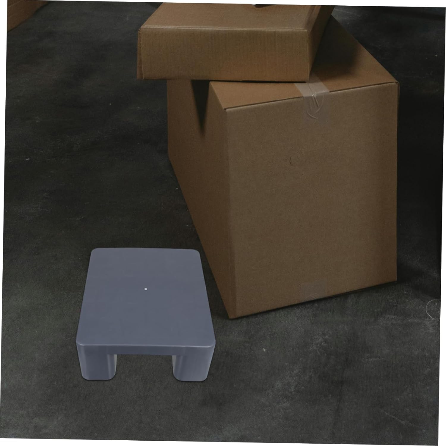 Tofficu Plastic Pallet Storage Pad Moisture-Resistant Lightweight Design for Supermarkets Basements and Warehouses Gray for Oil Drums and Cargo Cartons